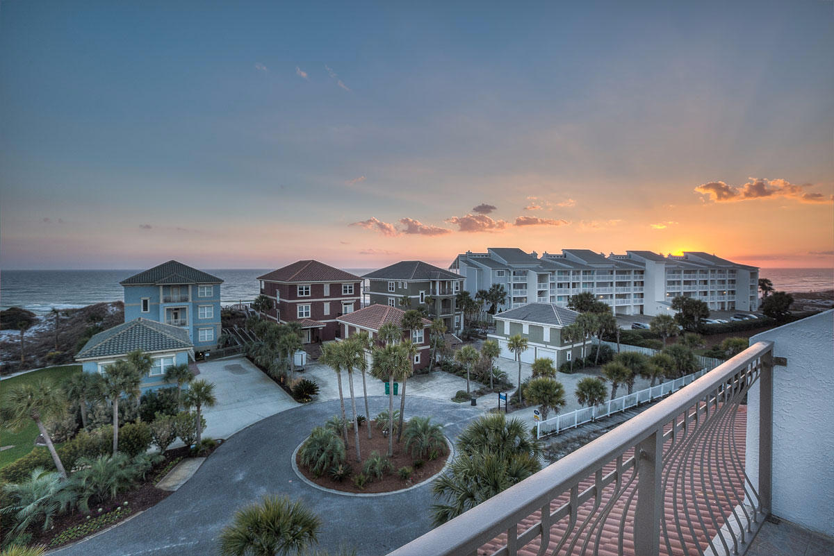 WALK OVER DUNES - Residential