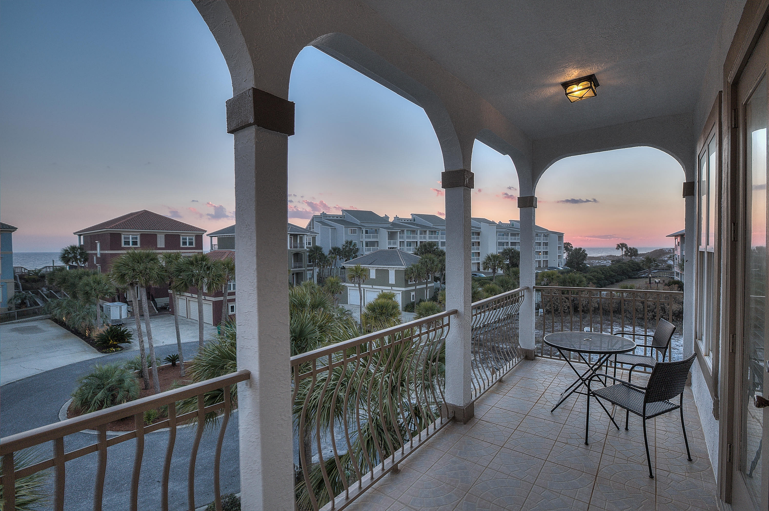 WALK OVER DUNES - Residential