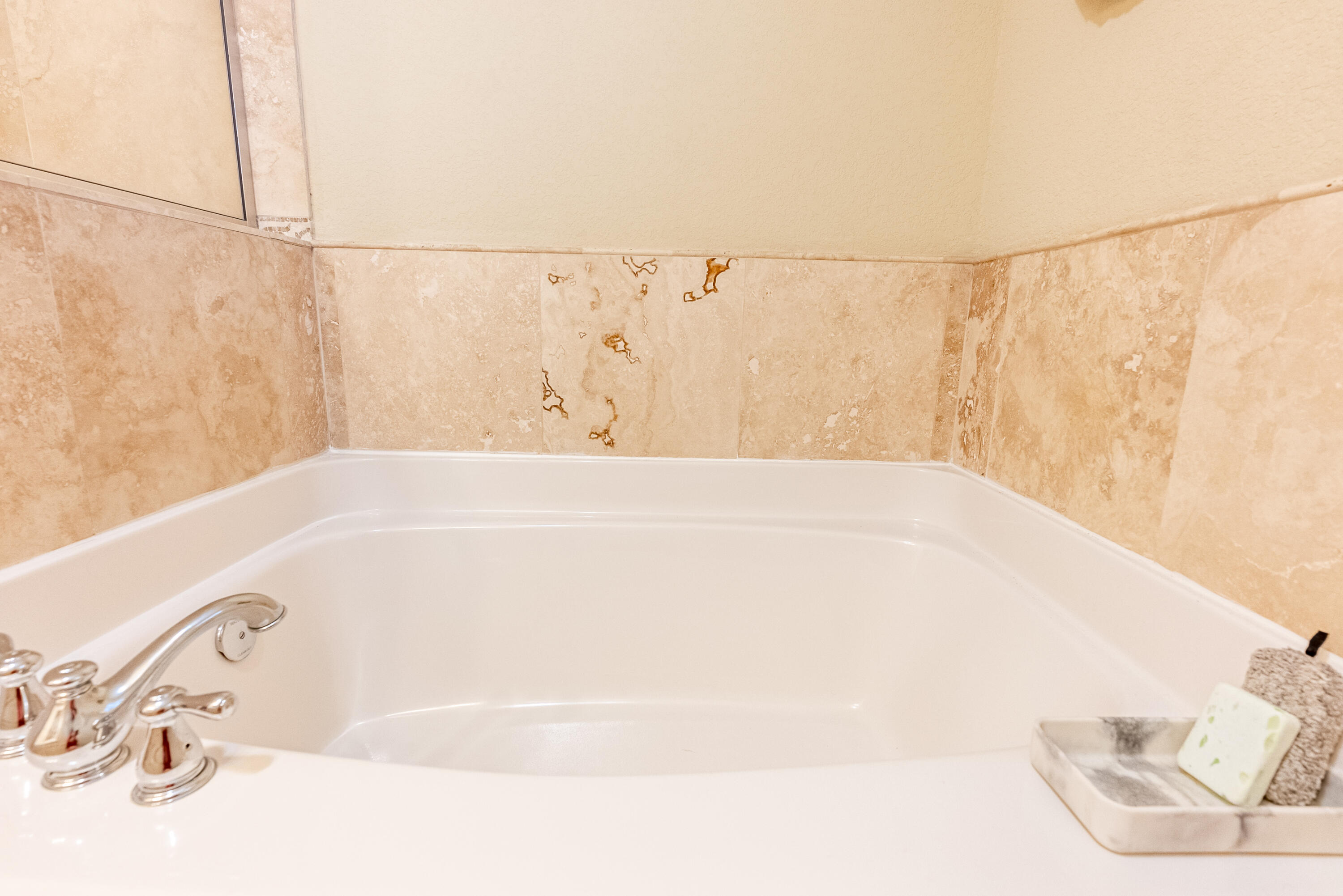 RIVIERA BEACH - Residential