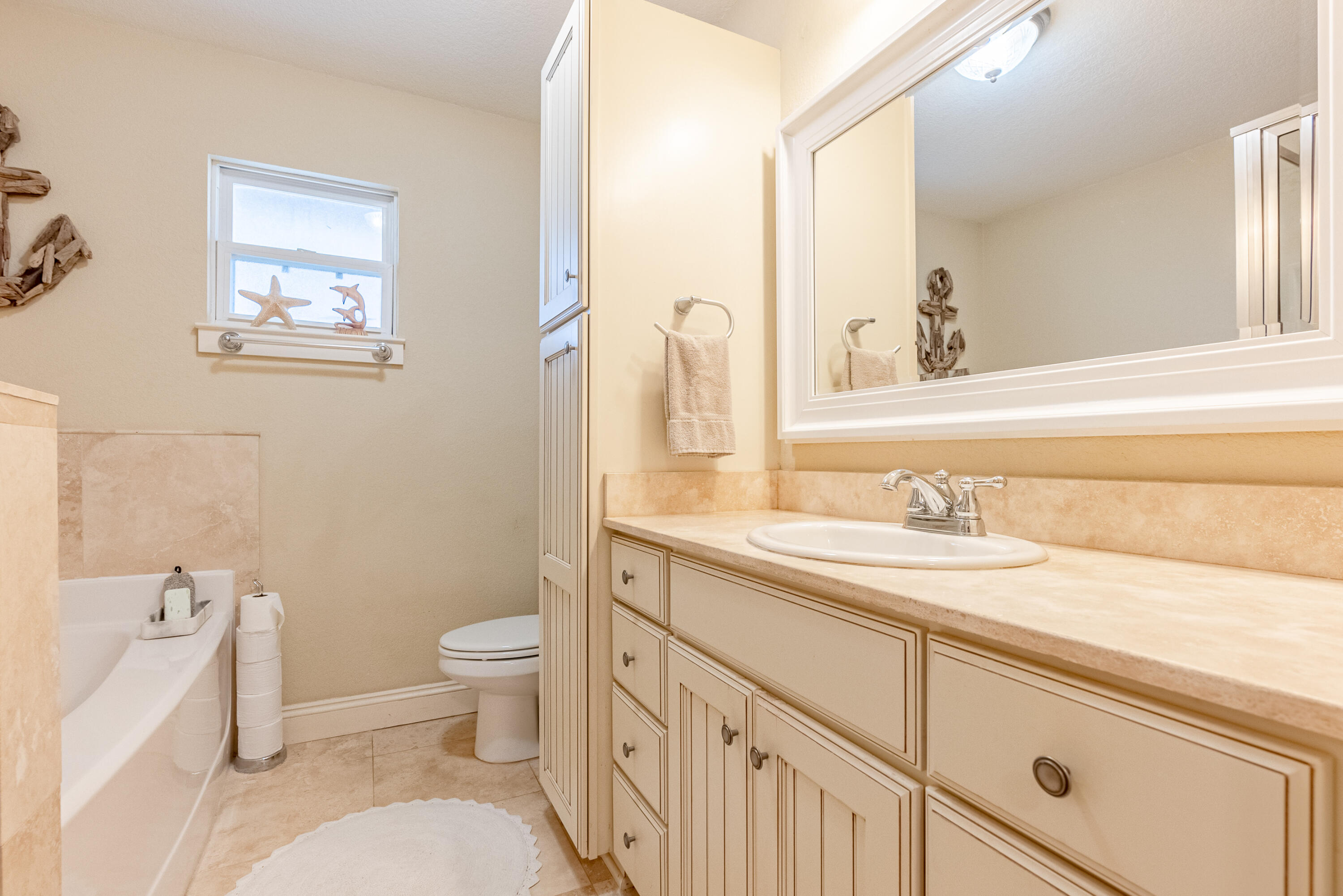 RIVIERA BEACH - Residential