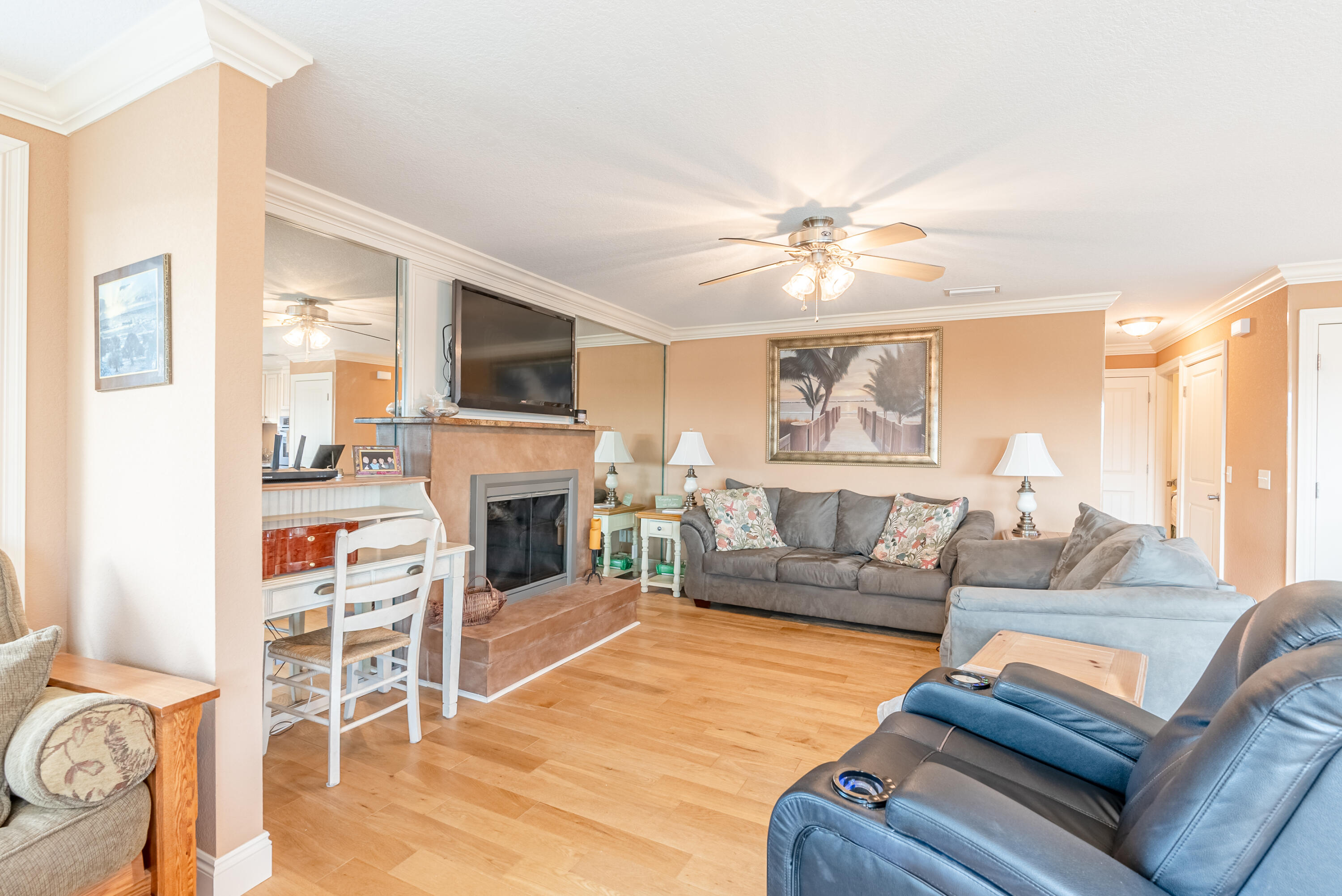 RIVIERA BEACH - Residential