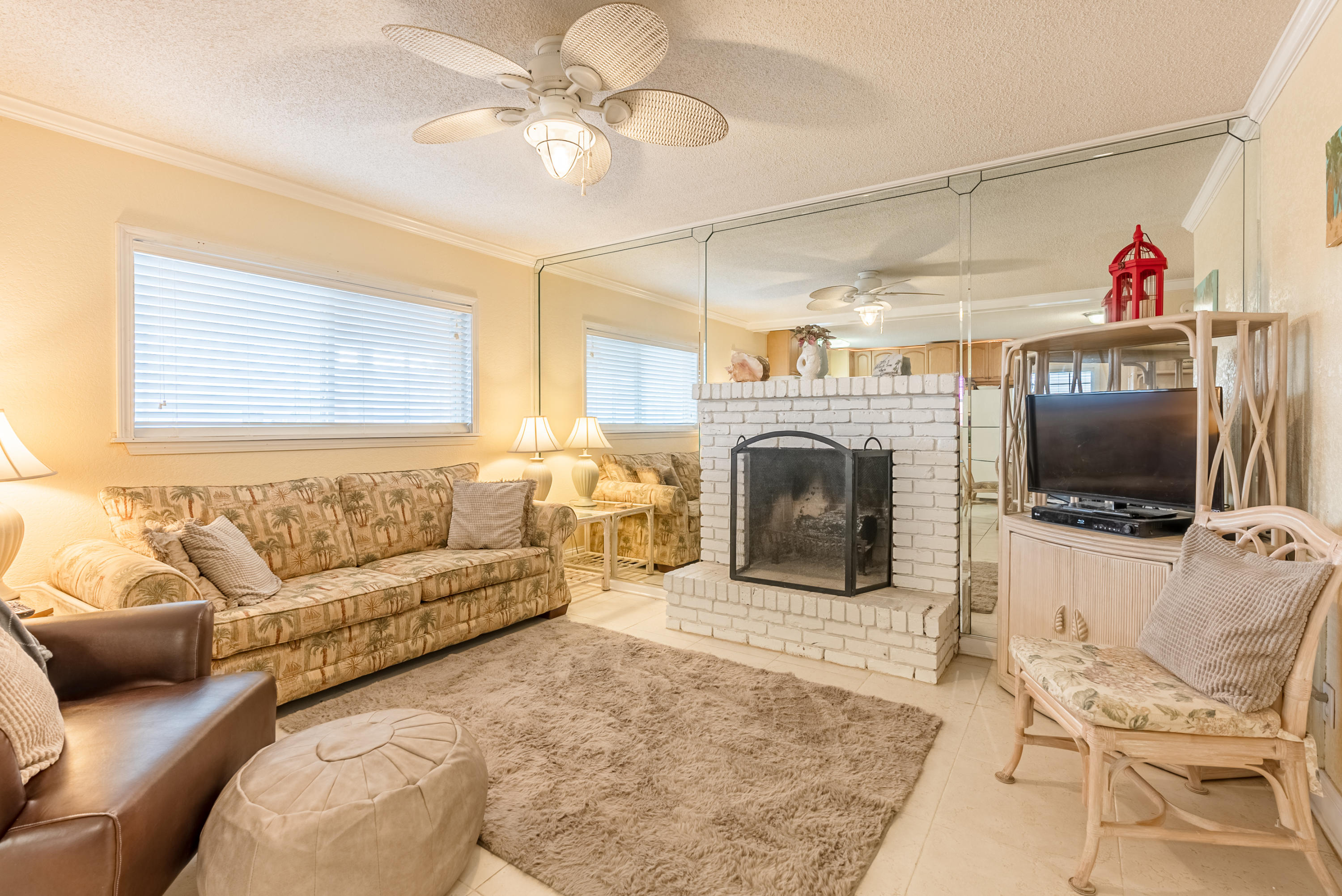 RIVIERA BEACH - Residential