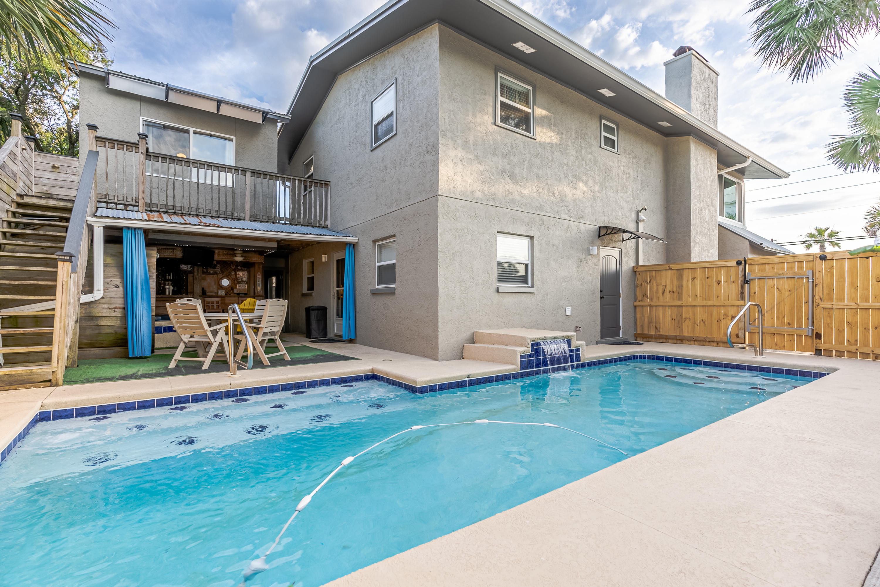 RIVIERA BEACH - Residential