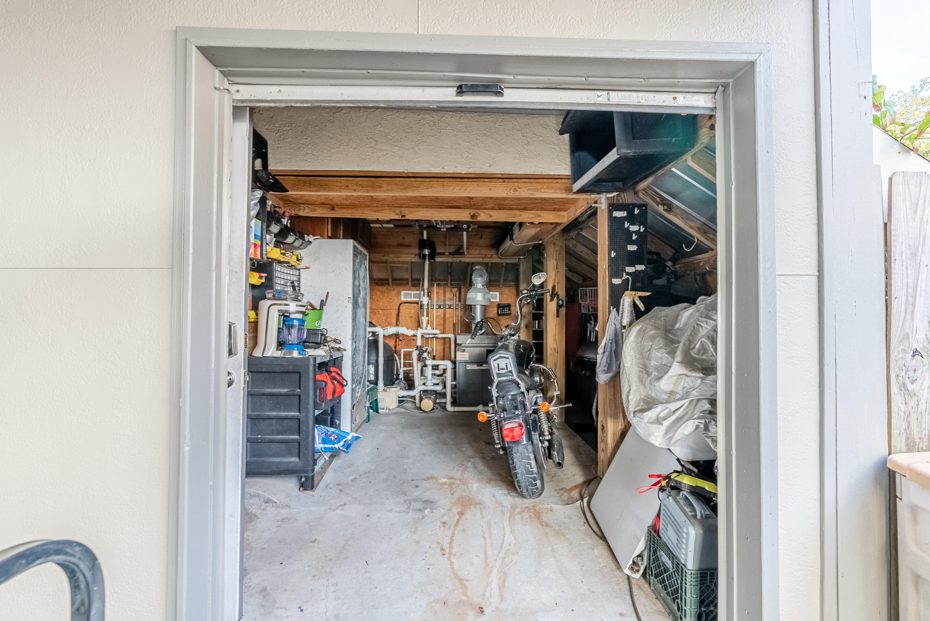 RIVIERA BEACH - Residential