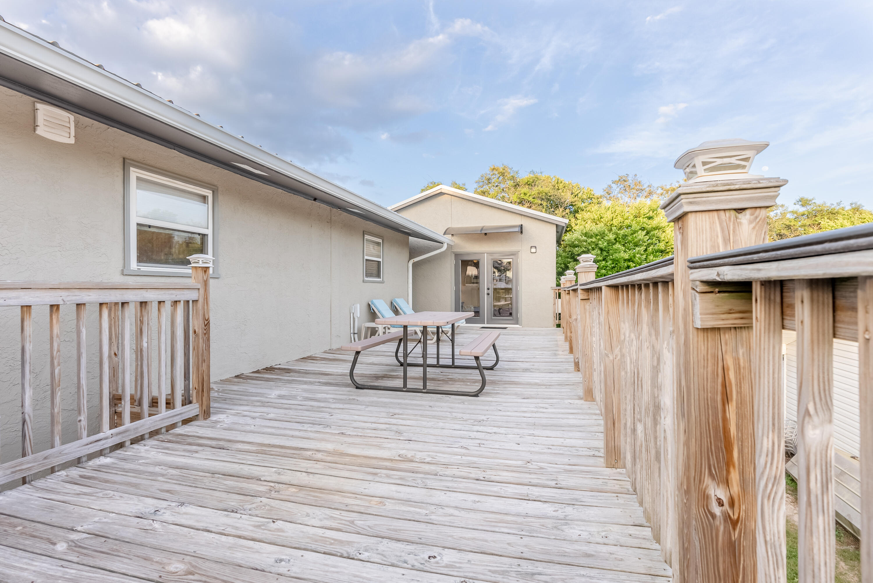 RIVIERA BEACH - Residential