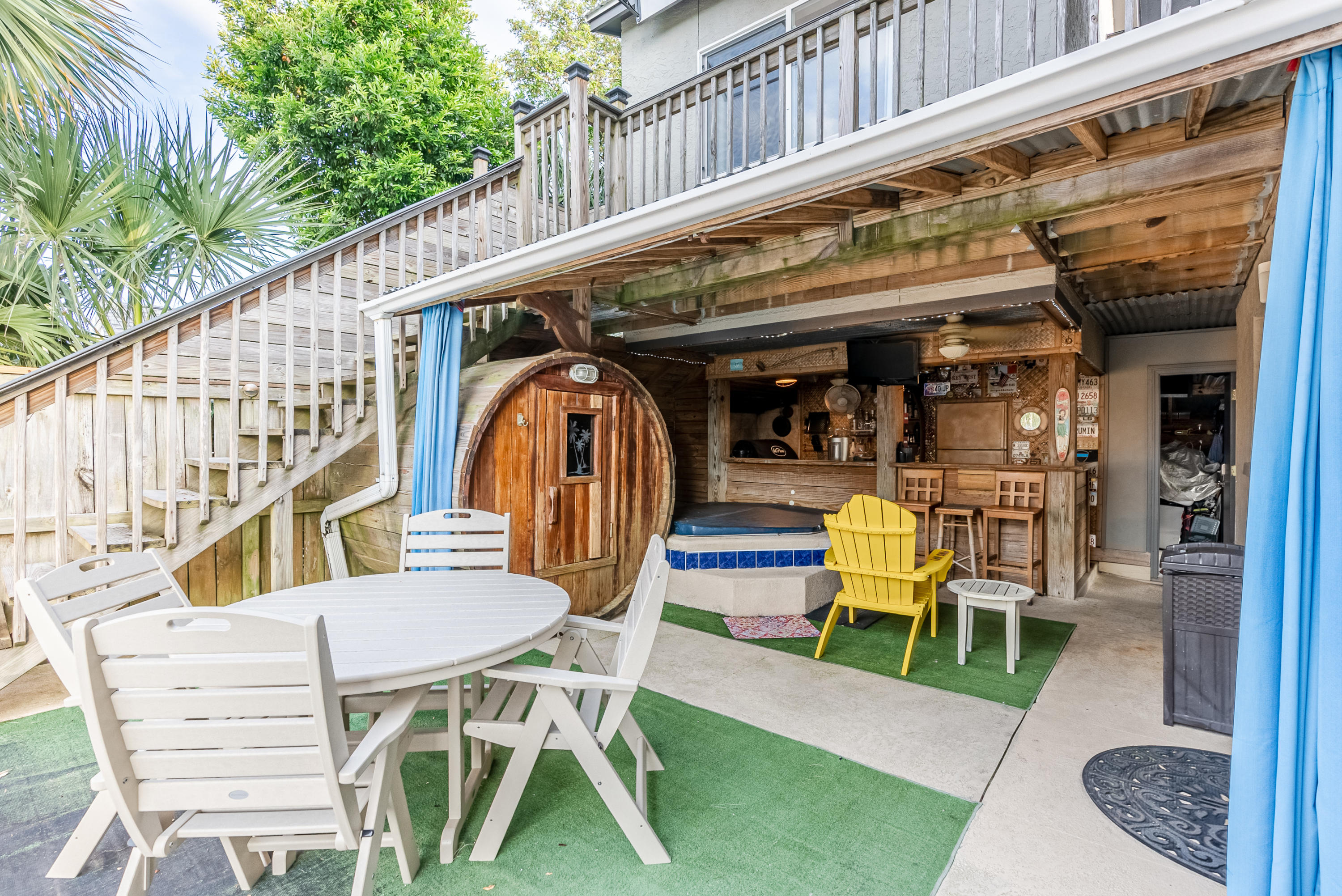 RIVIERA BEACH - Residential