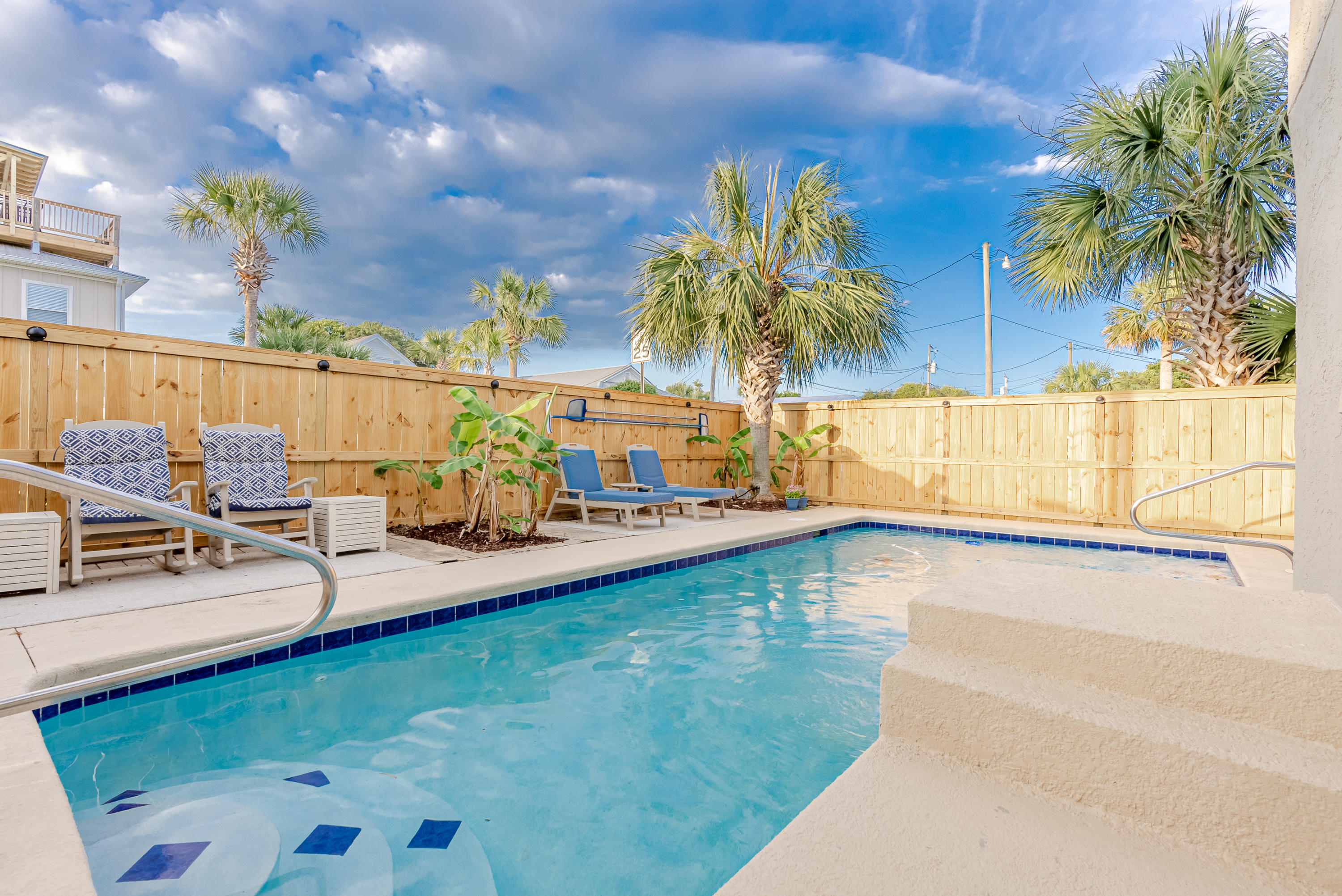 RIVIERA BEACH - Residential