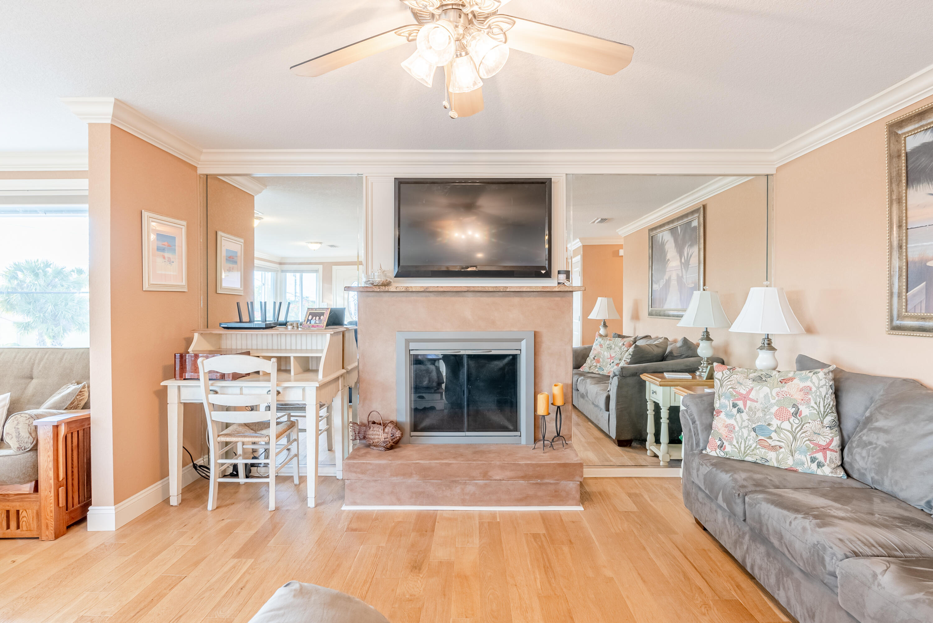 RIVIERA BEACH - Residential