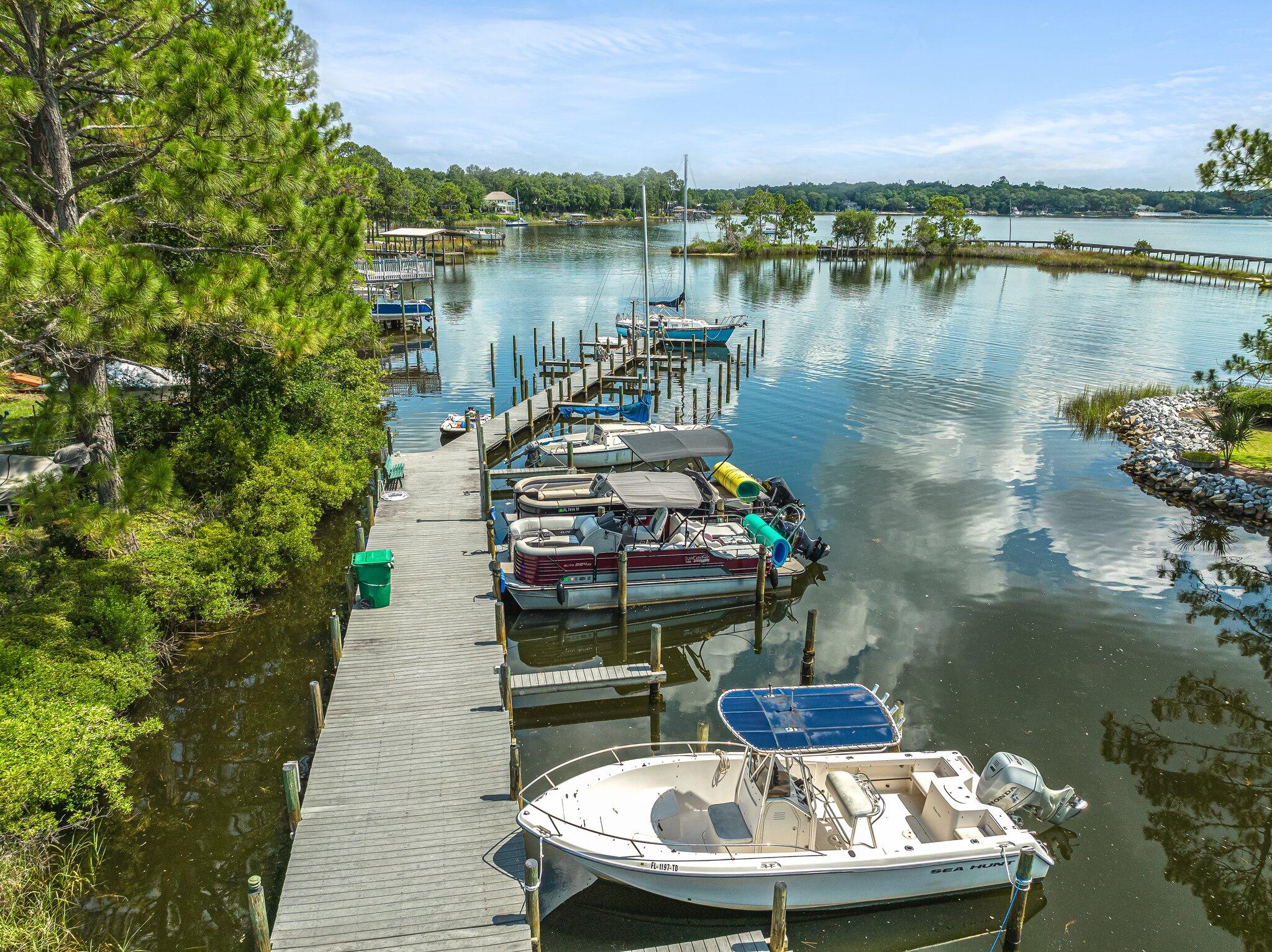 ROCKY BAYOU T/H - Residential