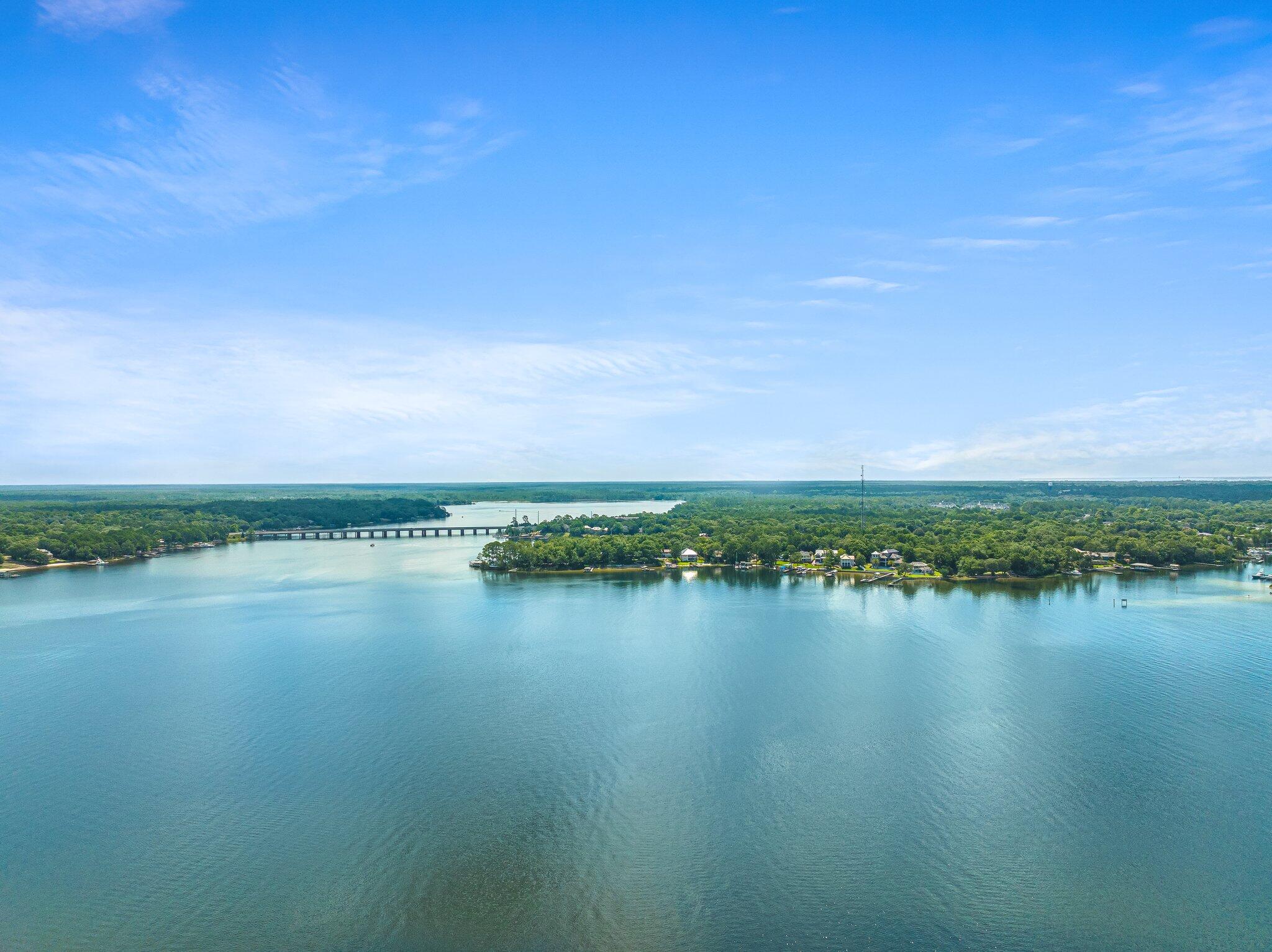 ROCKY BAYOU T/H - Residential