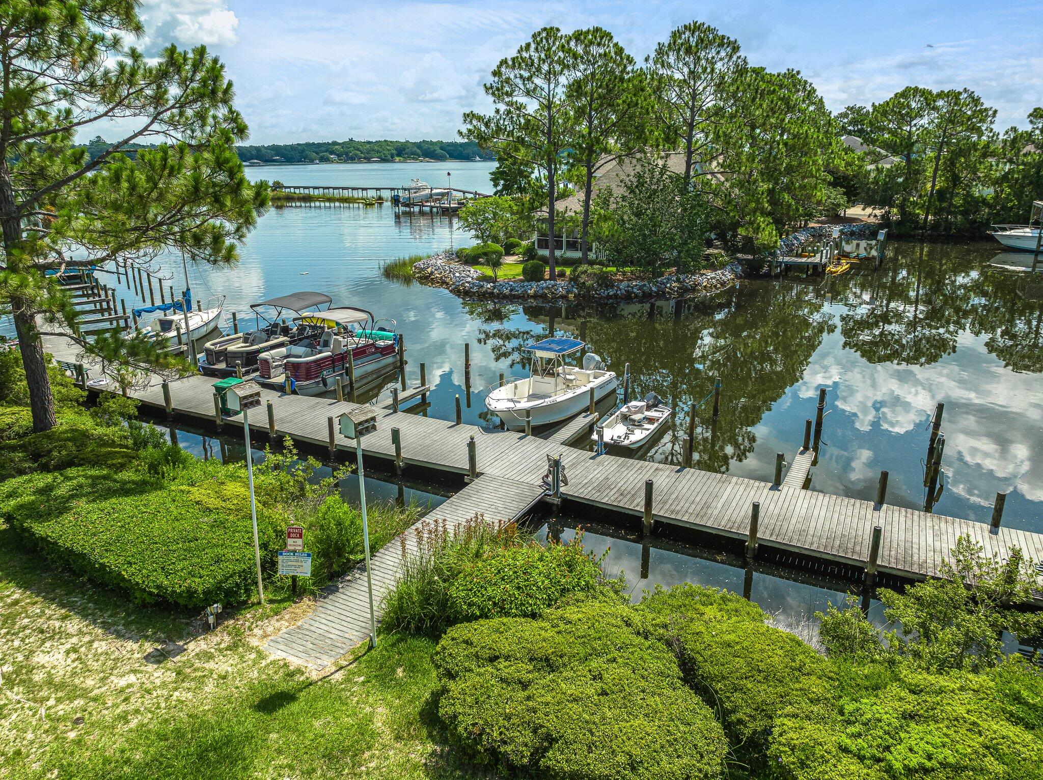 ROCKY BAYOU T/H - Residential