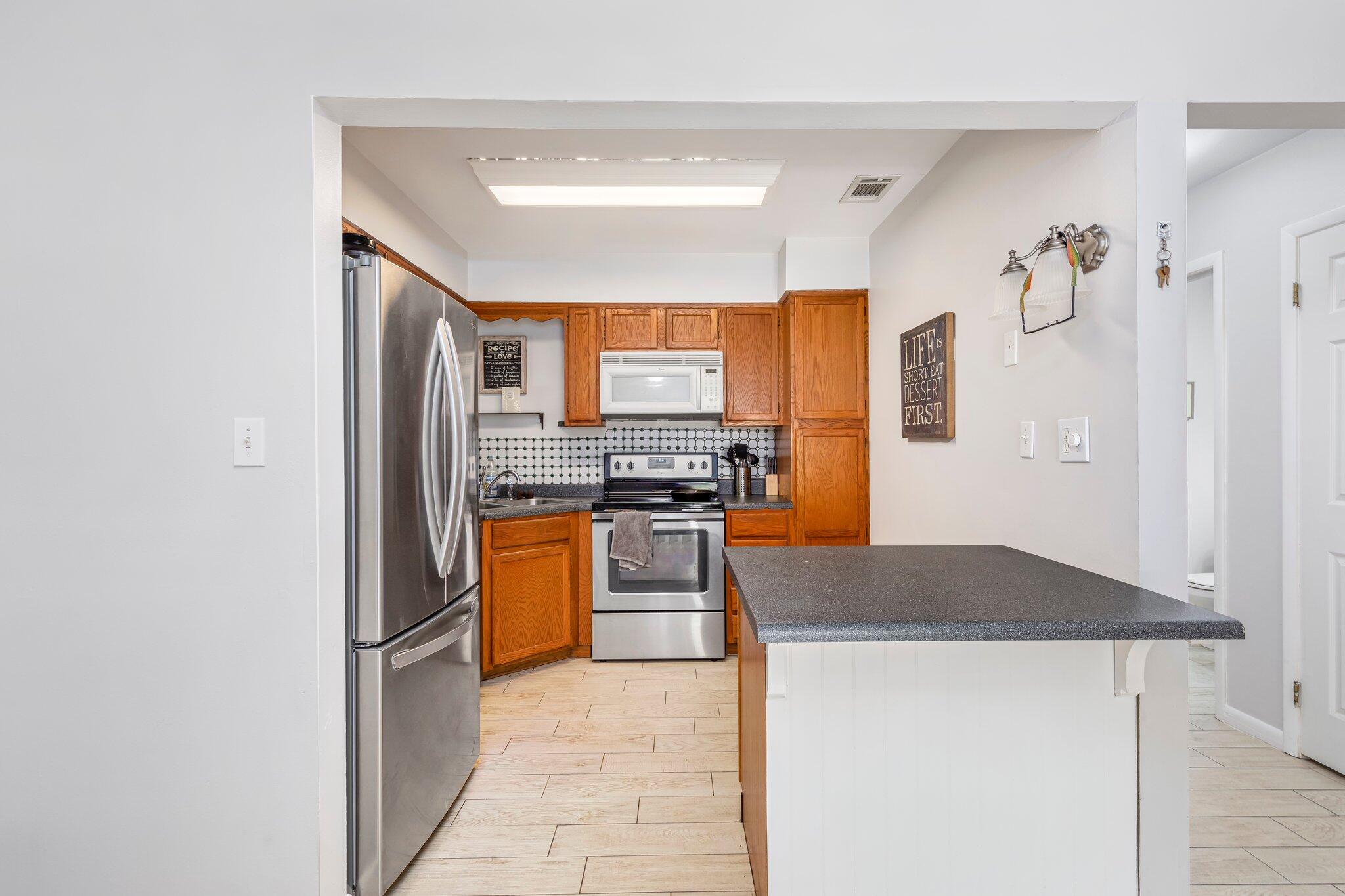 ROCKY BAYOU T/H - Residential