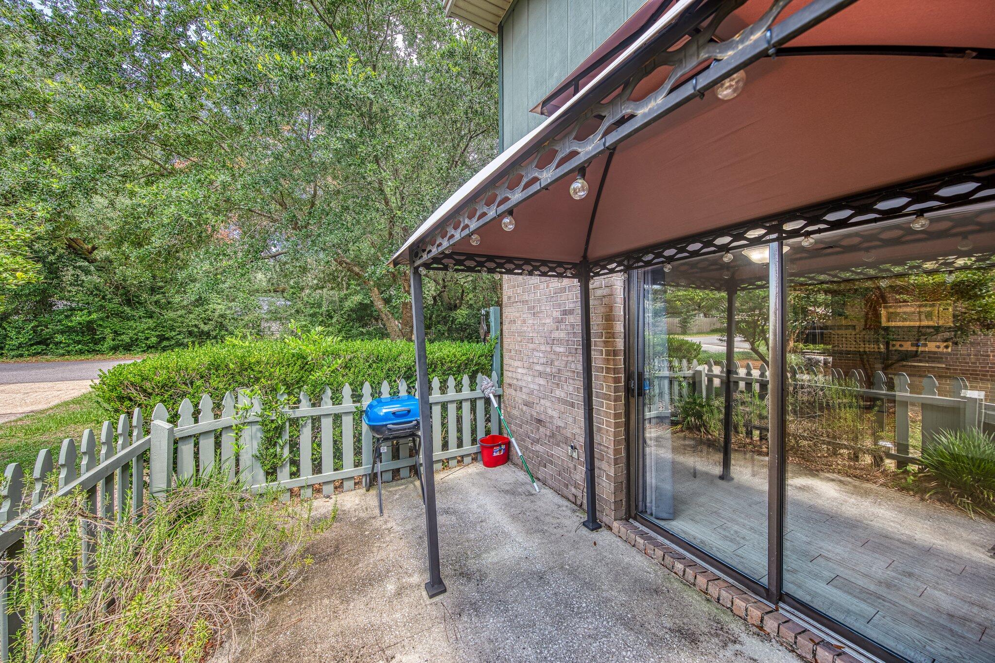 ROCKY BAYOU T/H - Residential