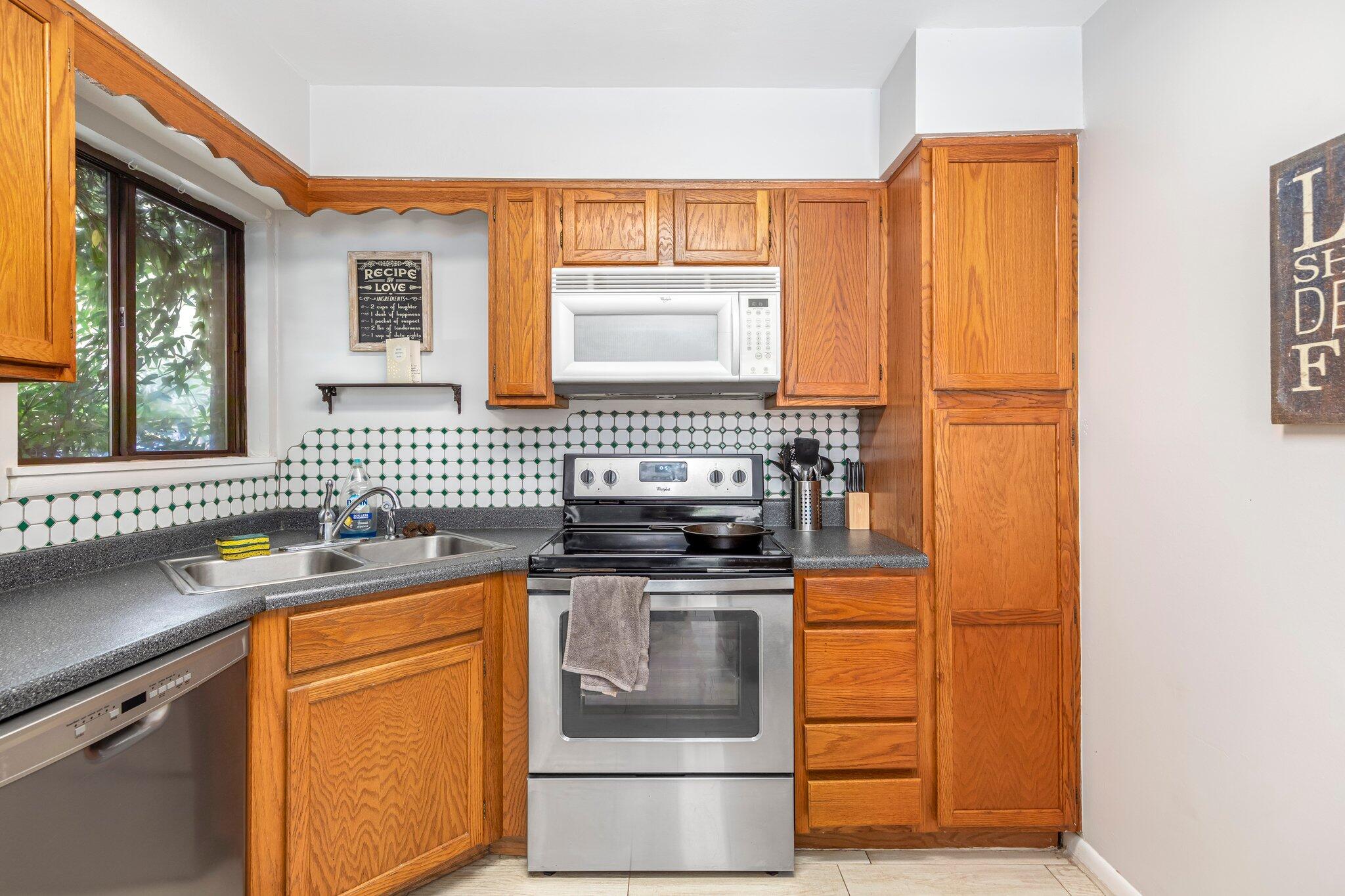 ROCKY BAYOU T/H - Residential