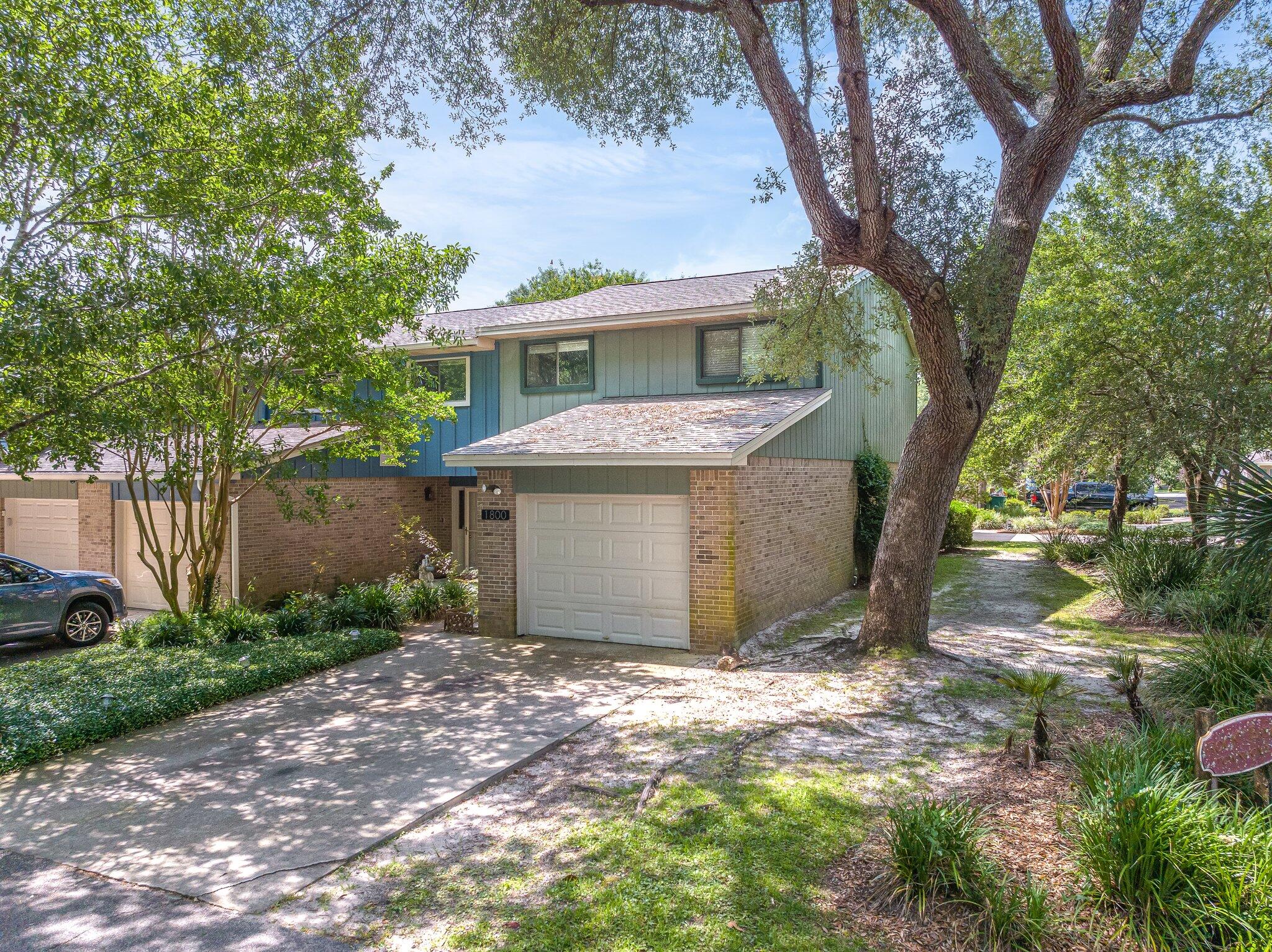 ROCKY BAYOU T/H - Residential