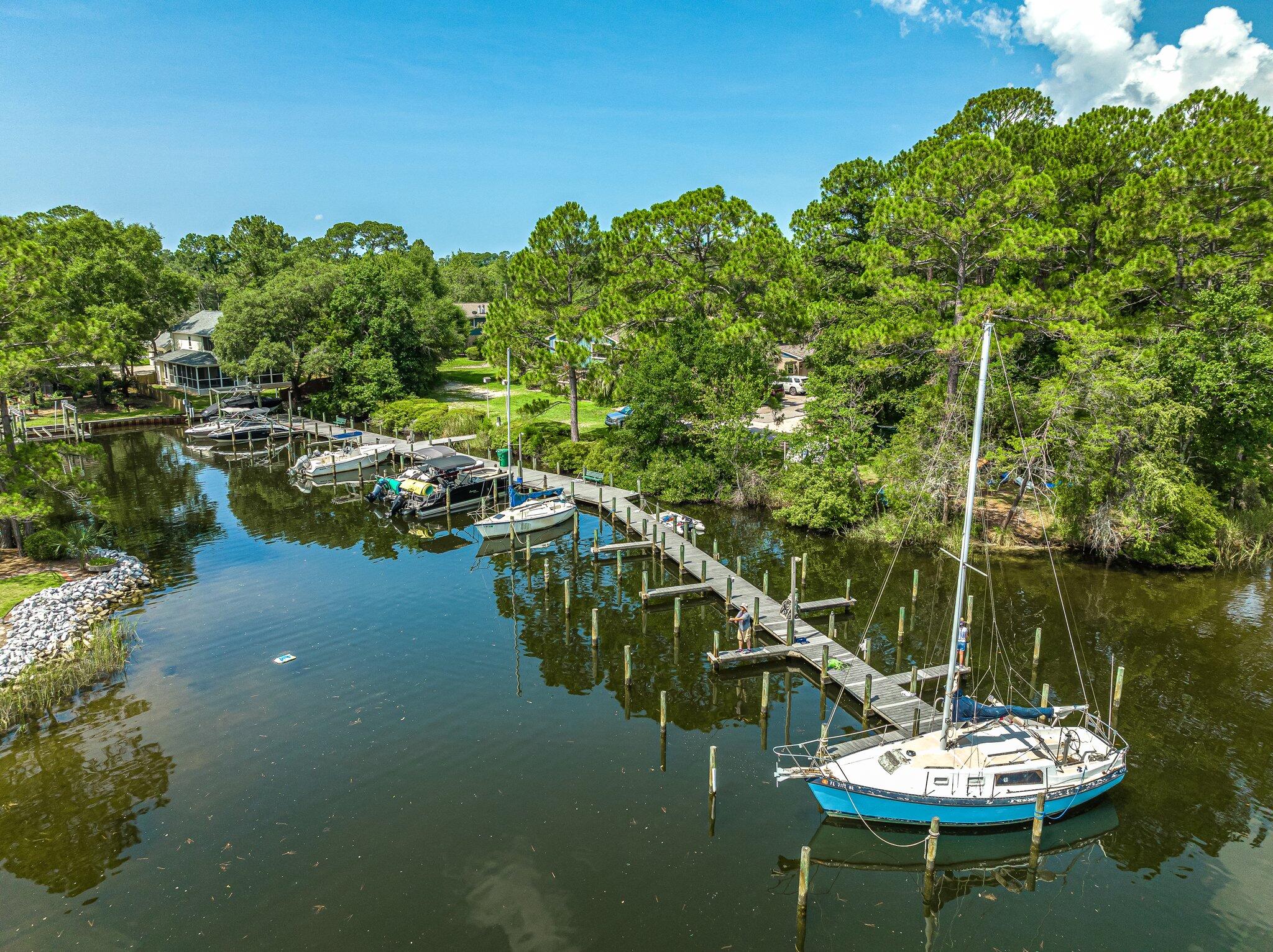 ROCKY BAYOU T/H - Residential