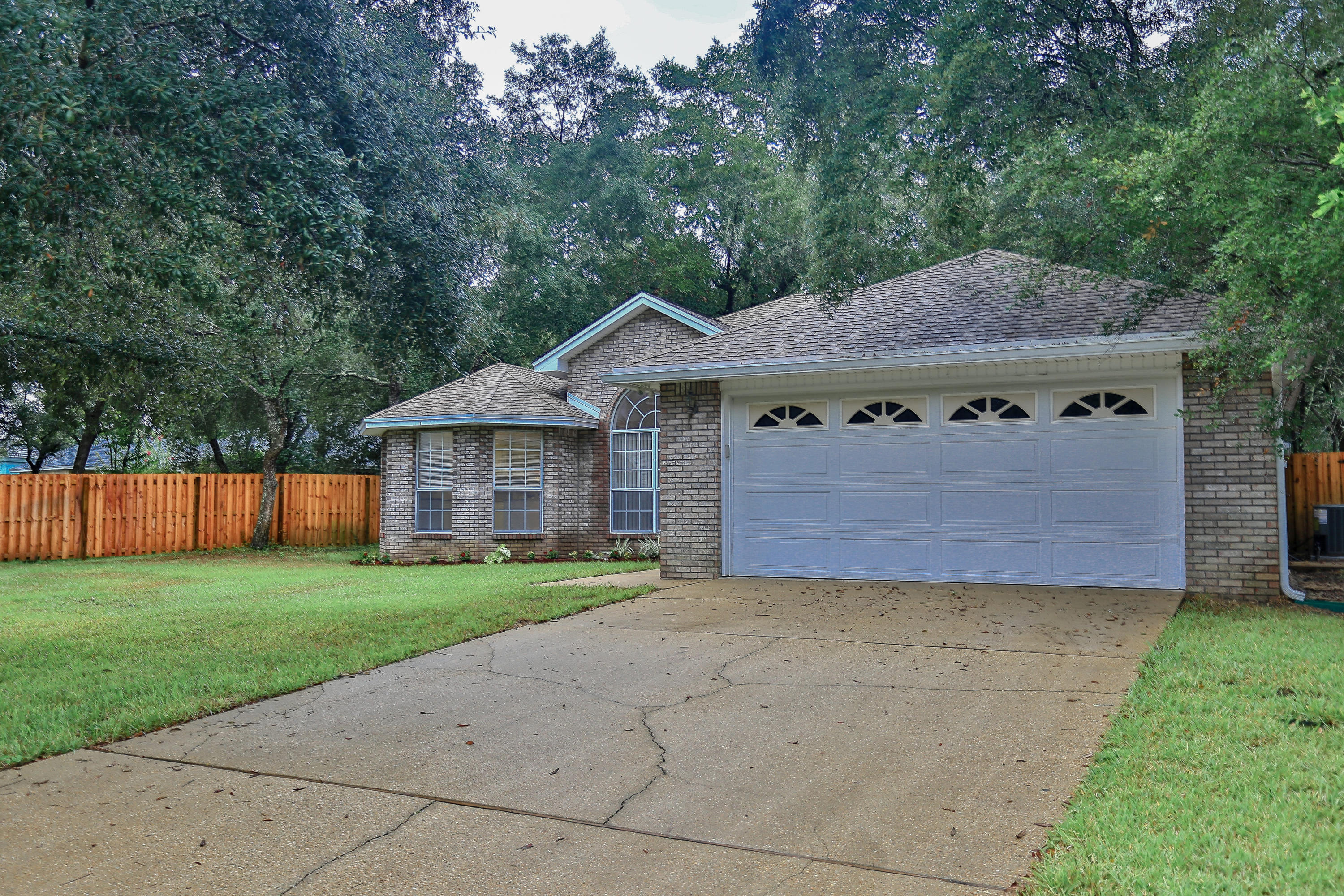 PARKWOOD ESTATES PH 2 BLUEWATER BAY - Residential