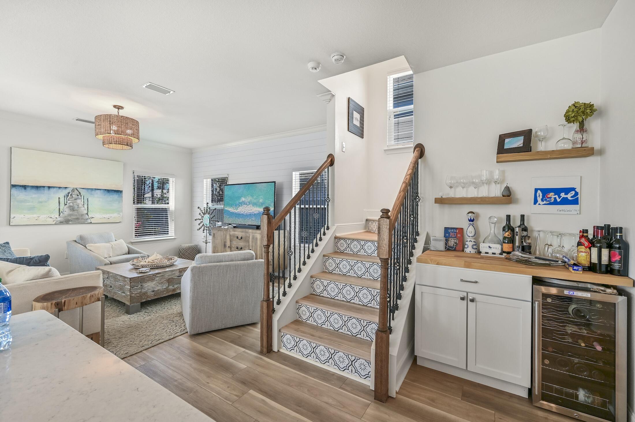 THOMPSON WOODS - Residential