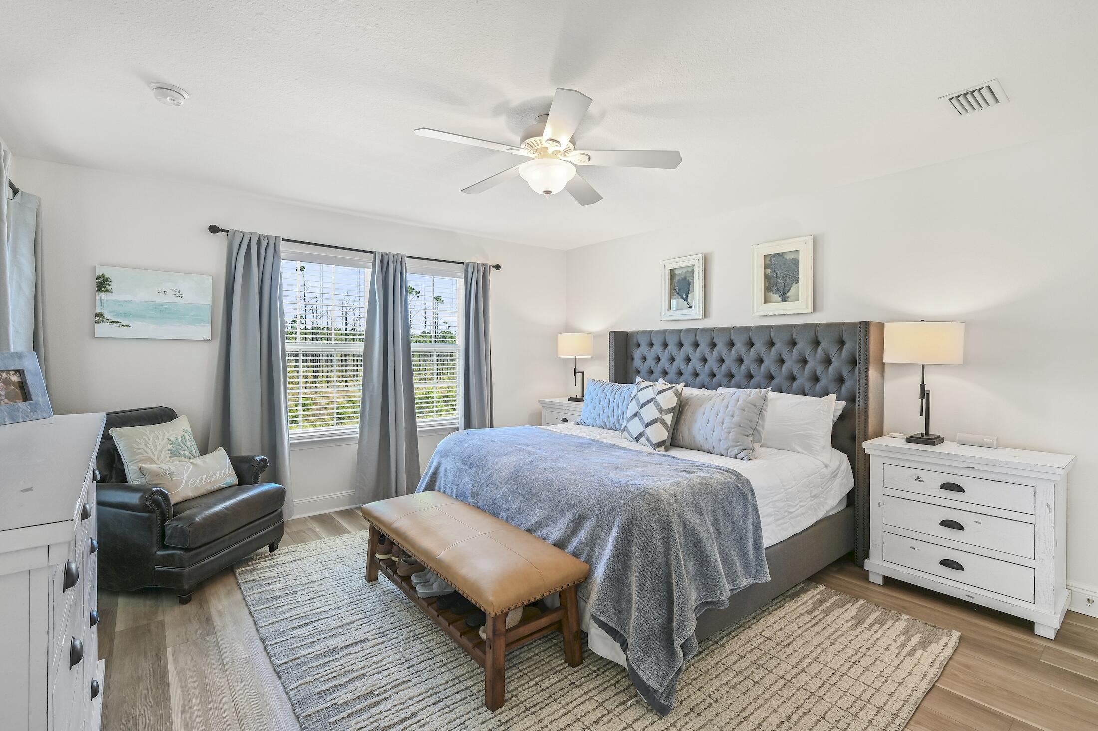 THOMPSON WOODS - Residential