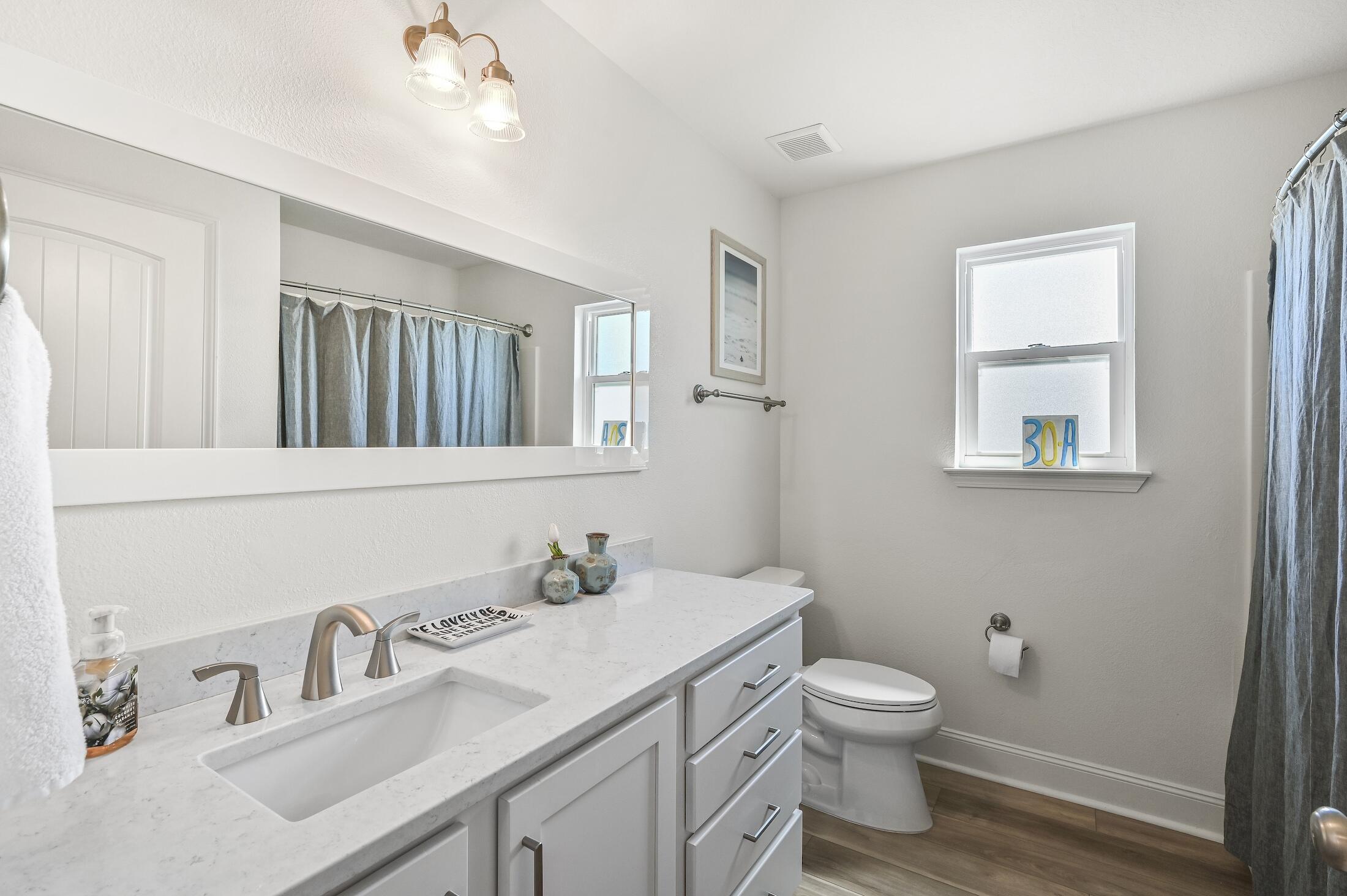 THOMPSON WOODS - Residential