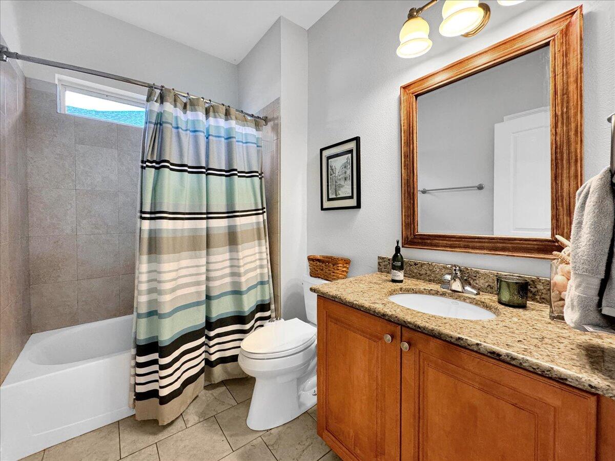 BISCAYNE POINTE - Residential