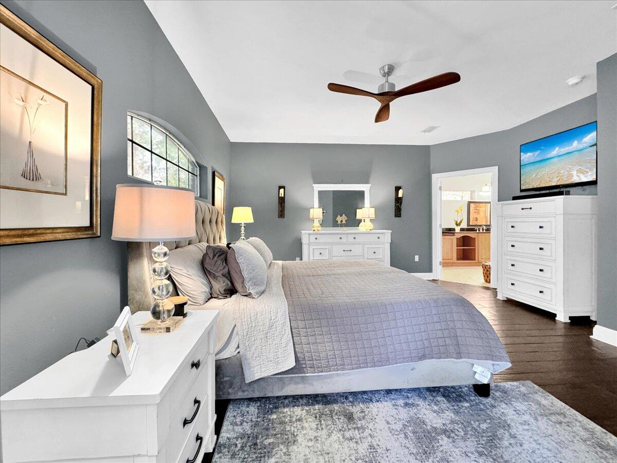 BISCAYNE POINTE - Residential