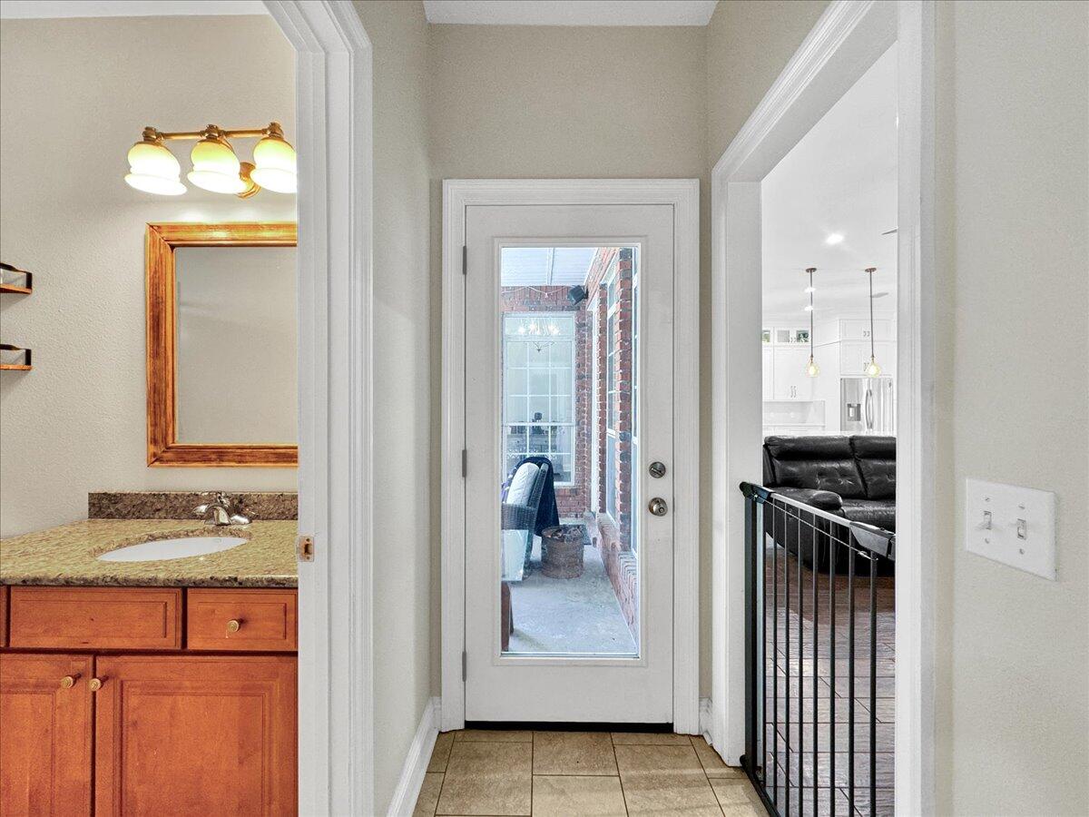 BISCAYNE POINTE - Residential