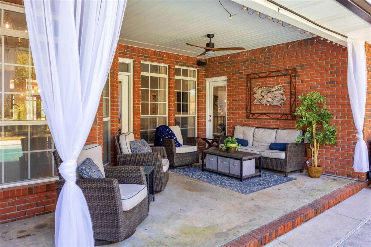 BISCAYNE POINTE - Residential