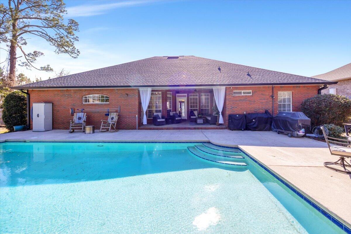 BISCAYNE POINTE - Residential