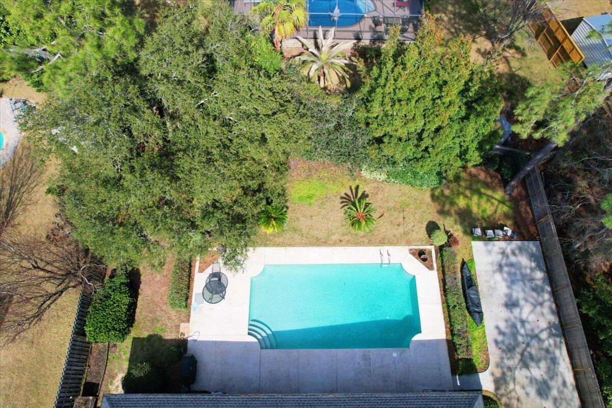 BISCAYNE POINTE - Residential