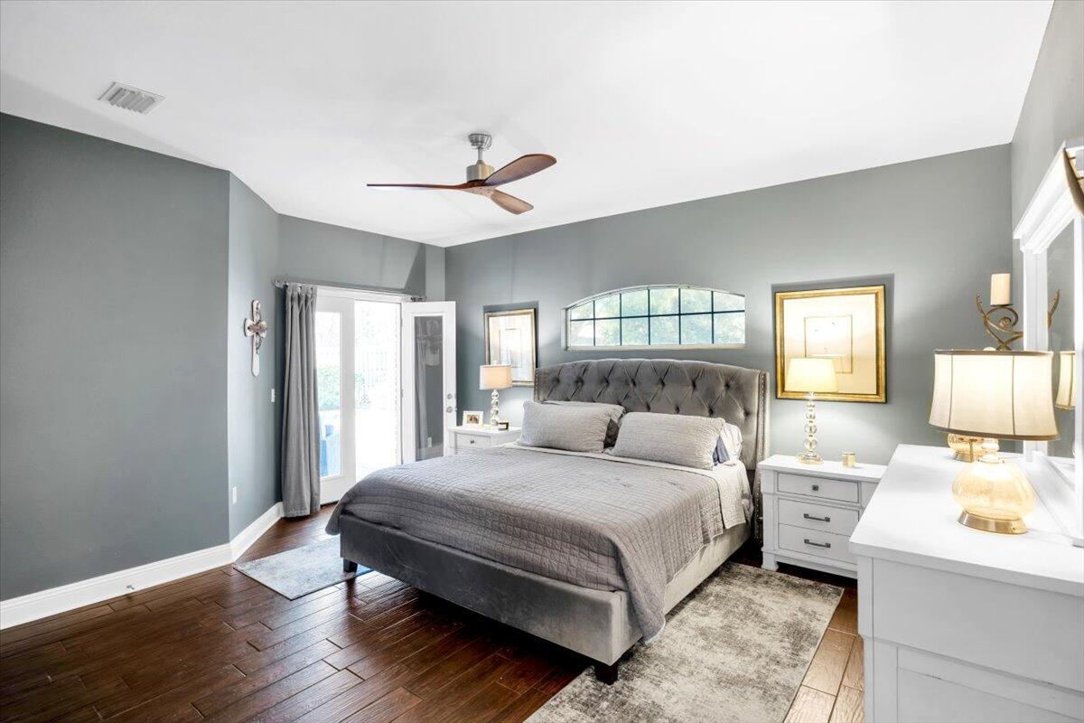 BISCAYNE POINTE - Residential