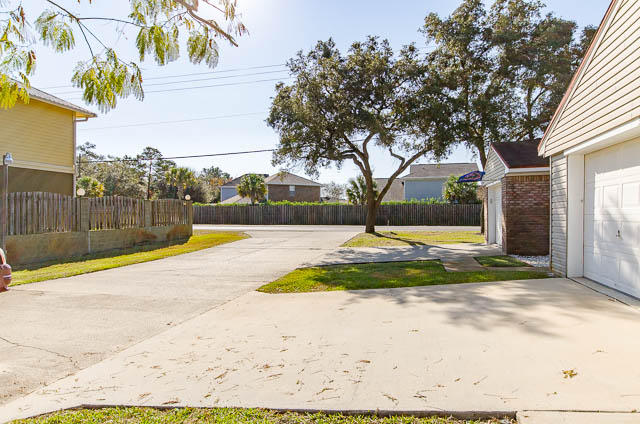 GARDEN VILLAS PH 2 - Residential