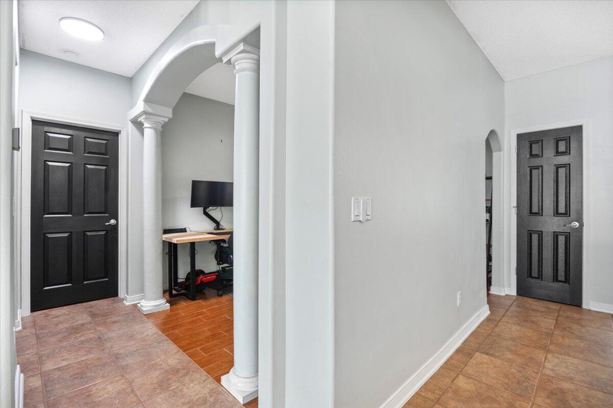 23-2S-27-4903-00000-0380 - Residential Lease