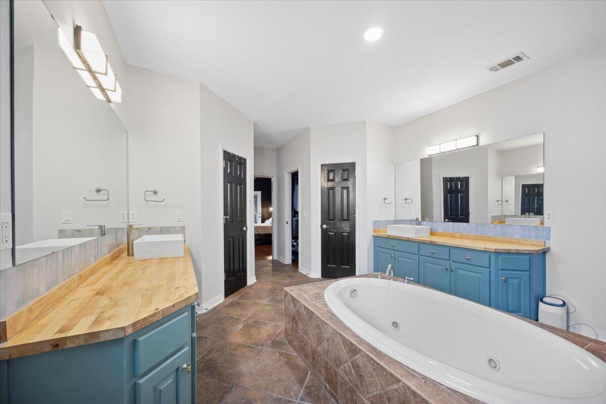 23-2S-27-4903-00000-0380 - Residential Lease