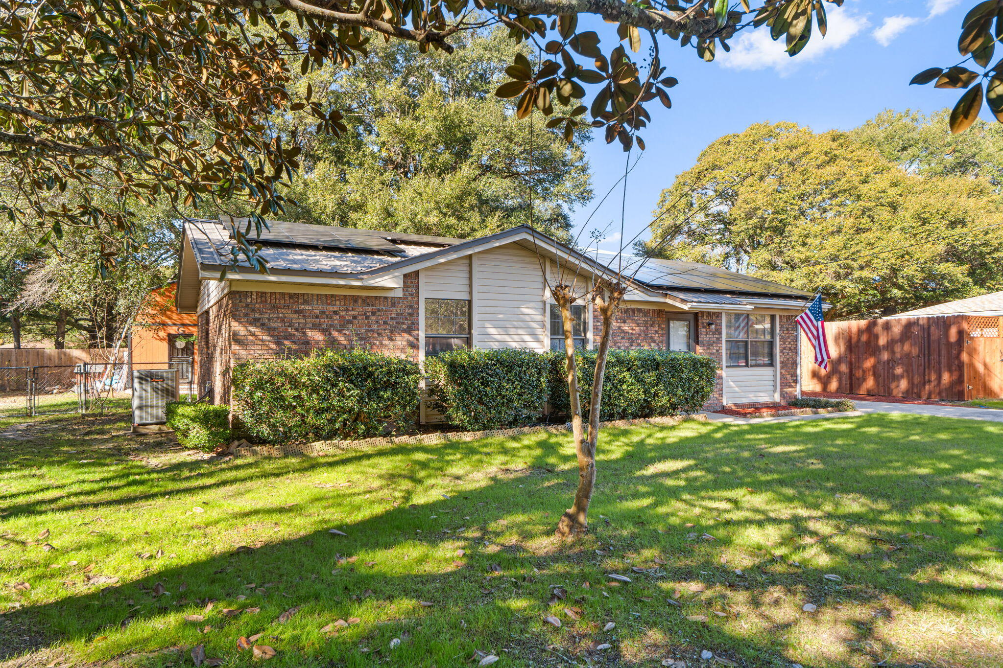 LAKEWOOD 1ST ADDN - Residential