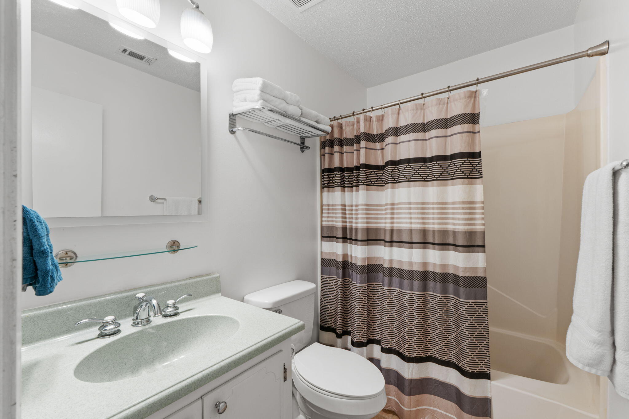 LAKEWOOD 1ST ADDN - Residential