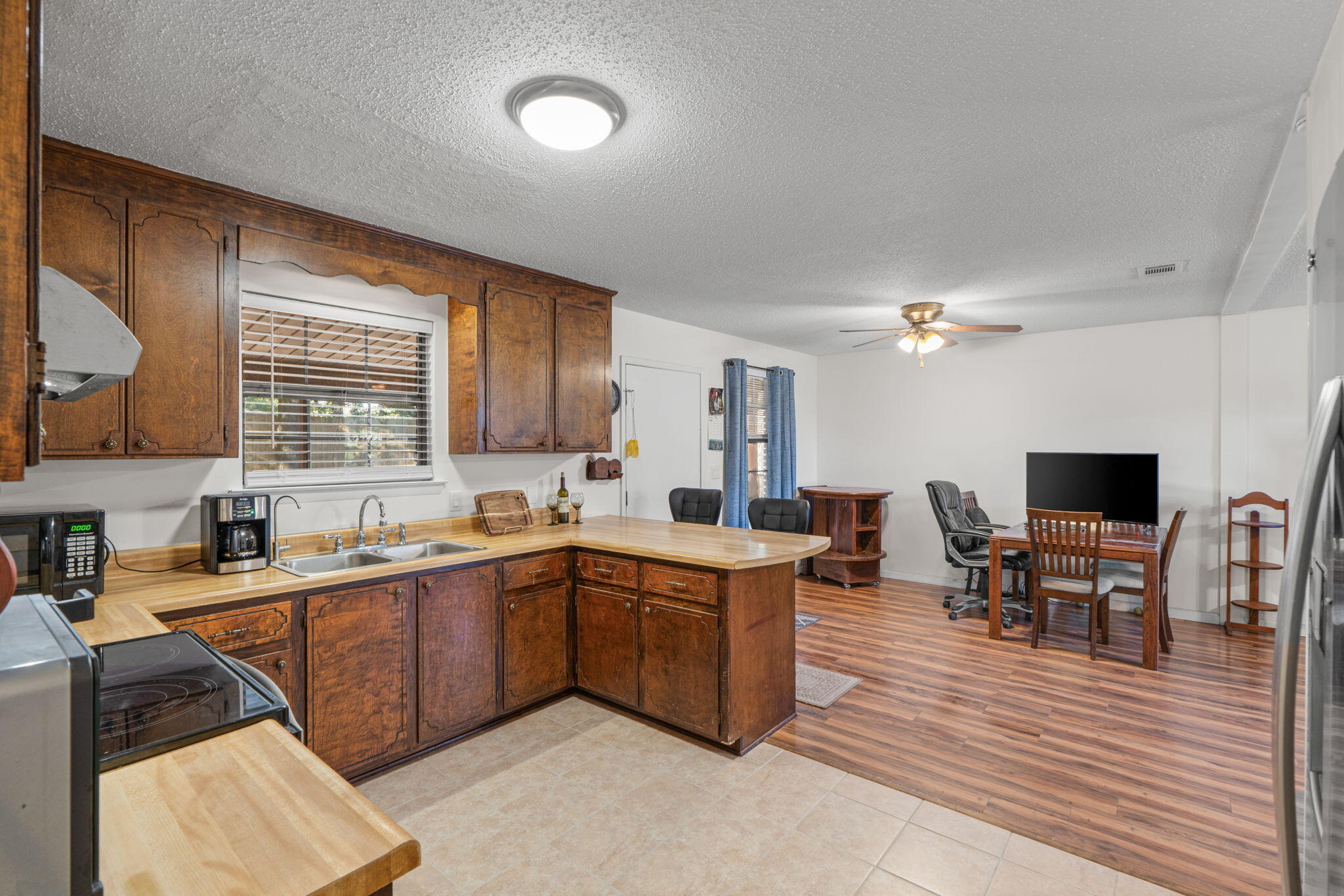 LAKEWOOD 1ST ADDN - Residential