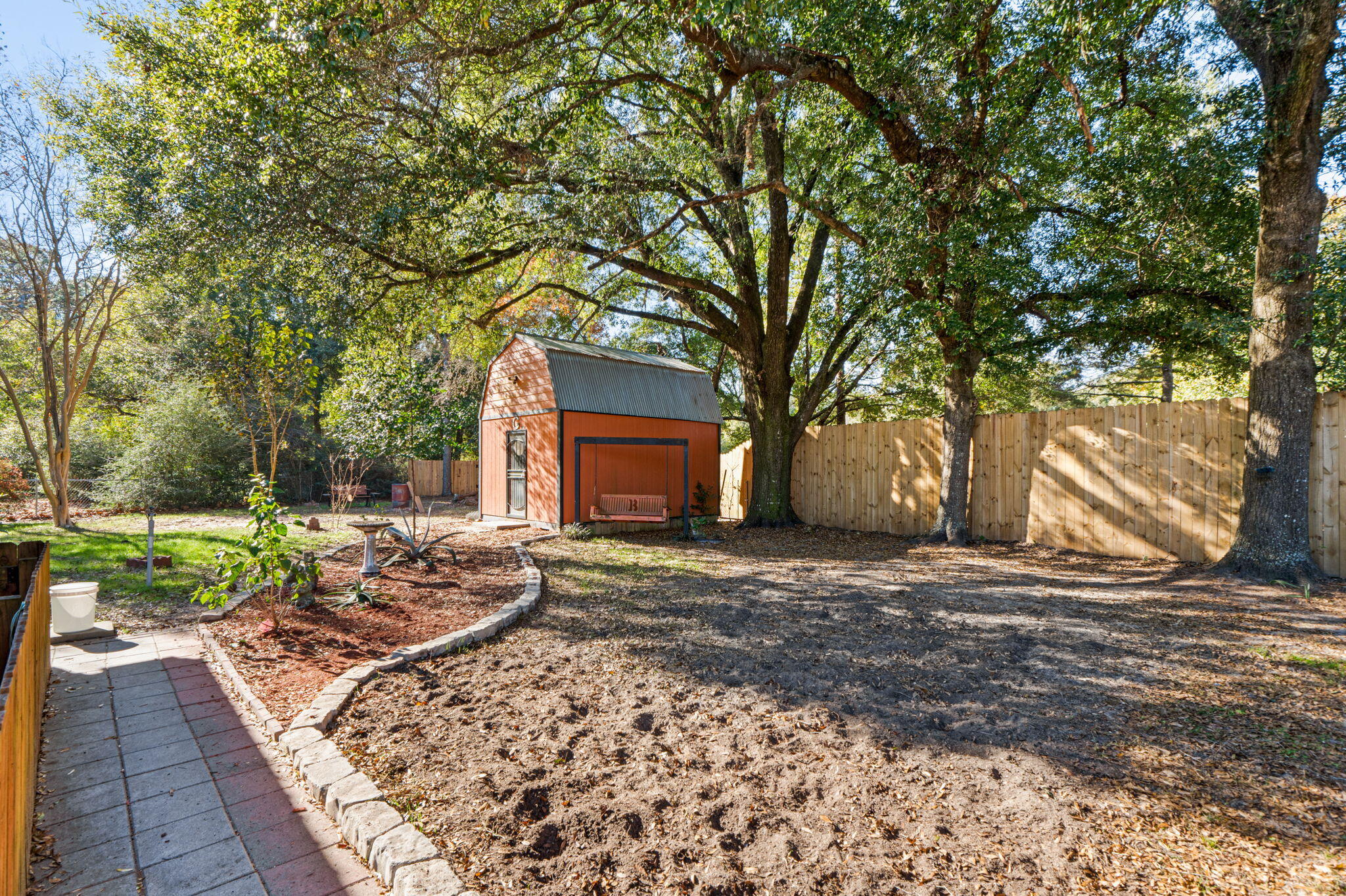 LAKEWOOD 1ST ADDN - Residential