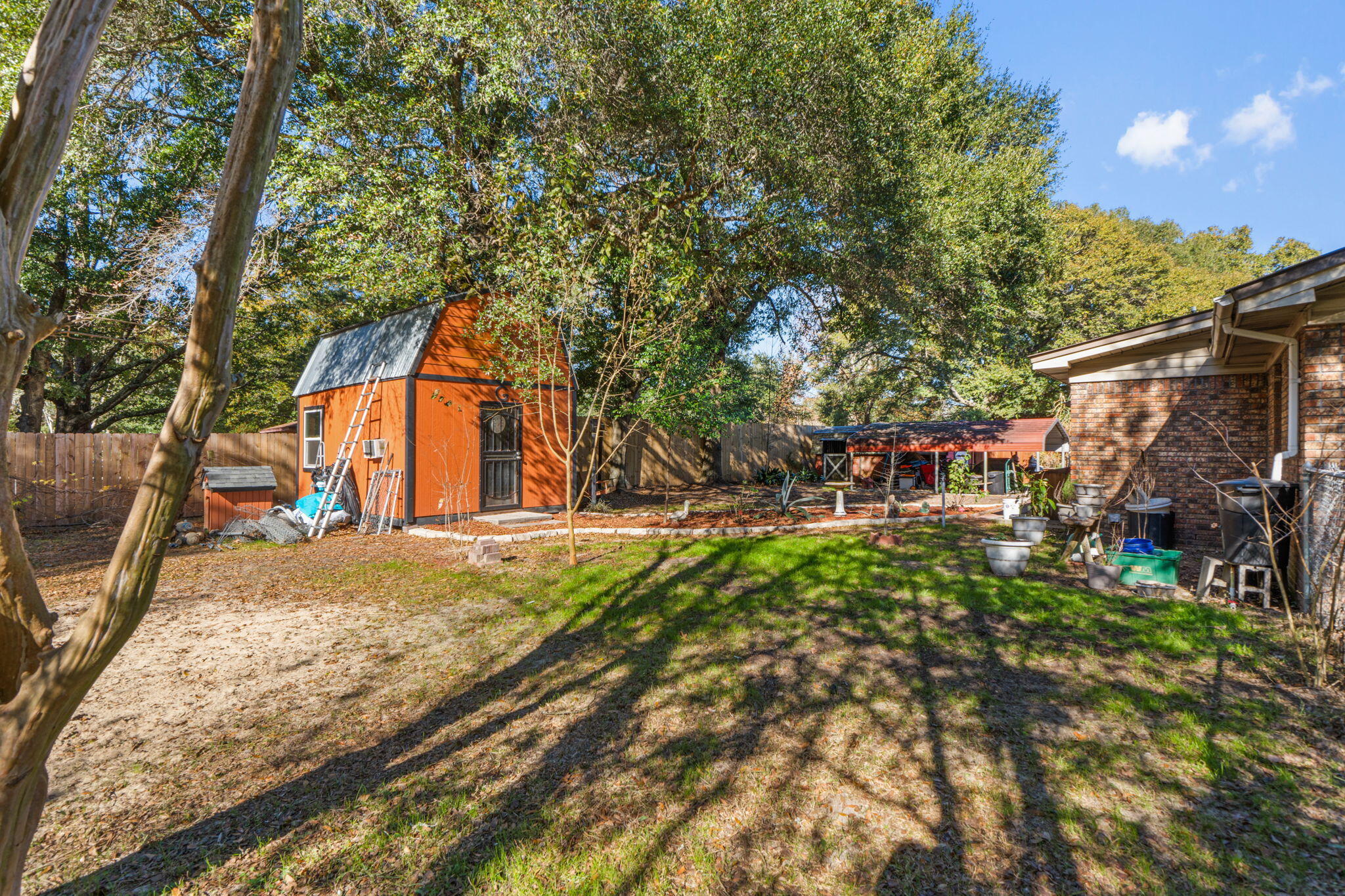 LAKEWOOD 1ST ADDN - Residential