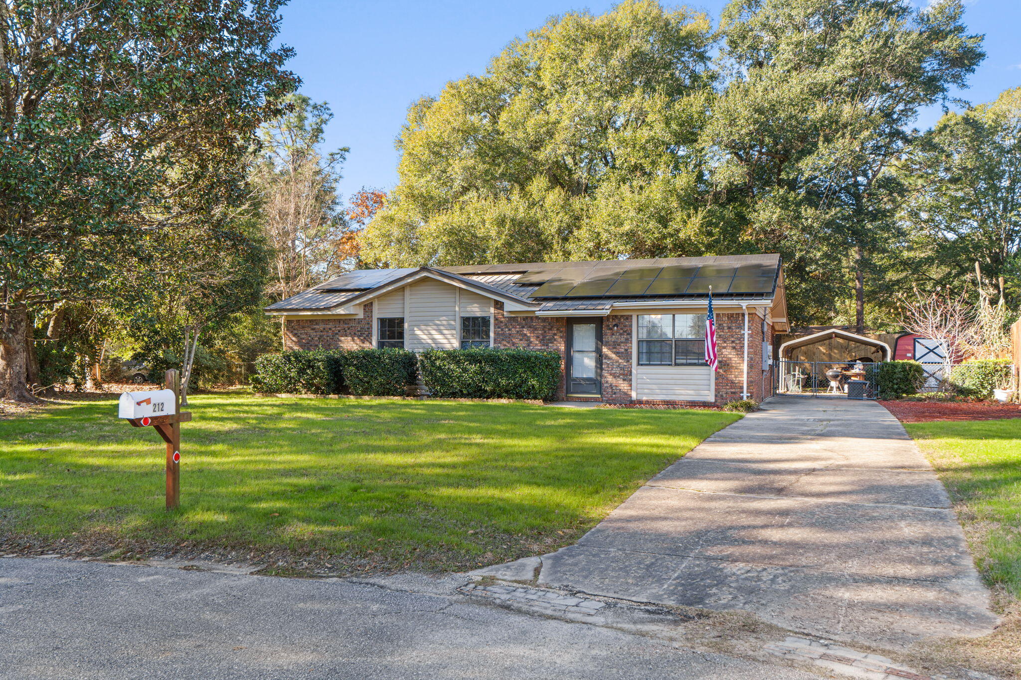 LAKEWOOD 1ST ADDN - Residential