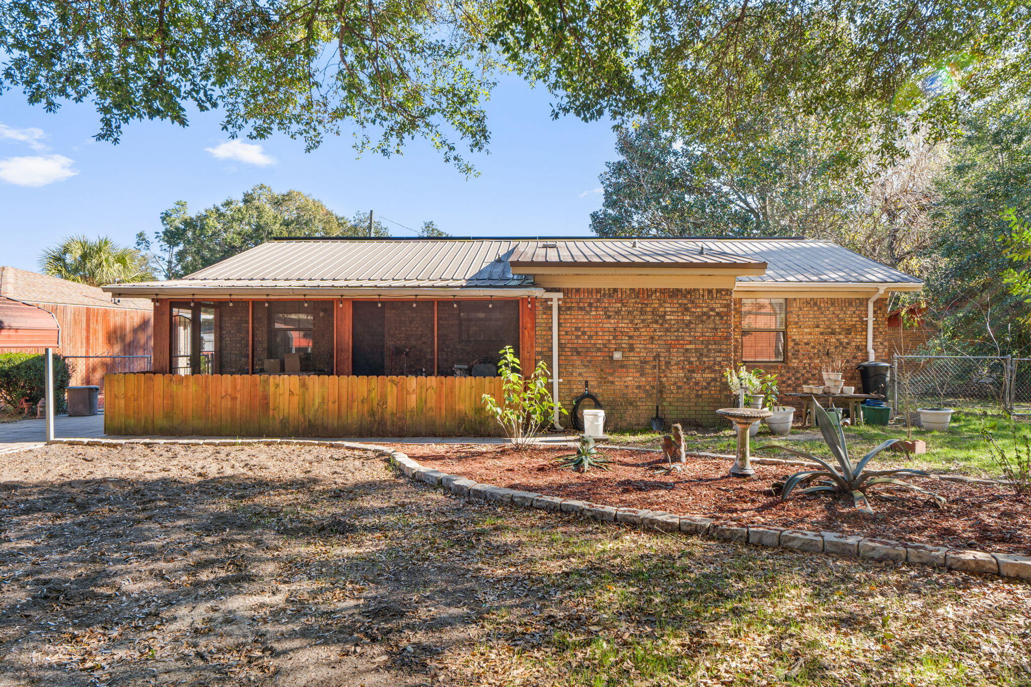 LAKEWOOD 1ST ADDN - Residential