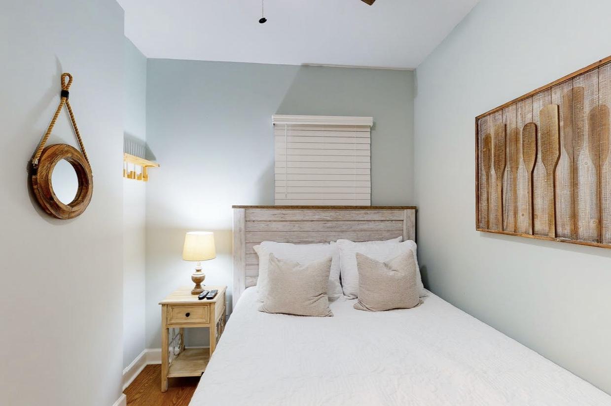 STERLING SHORES - Residential