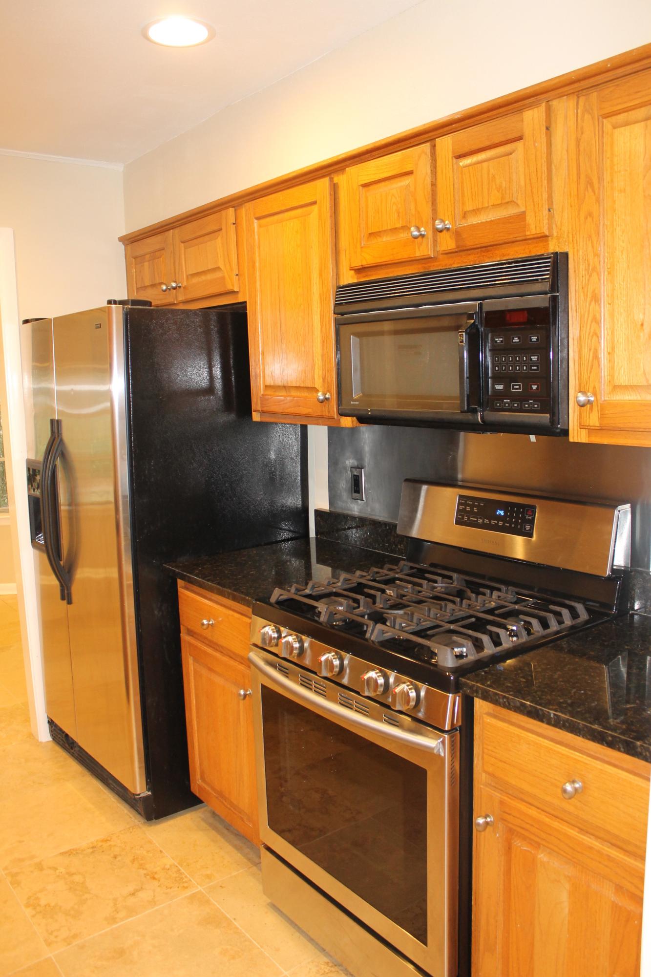 VALPARAISO PINECREST 6 - Residential Lease