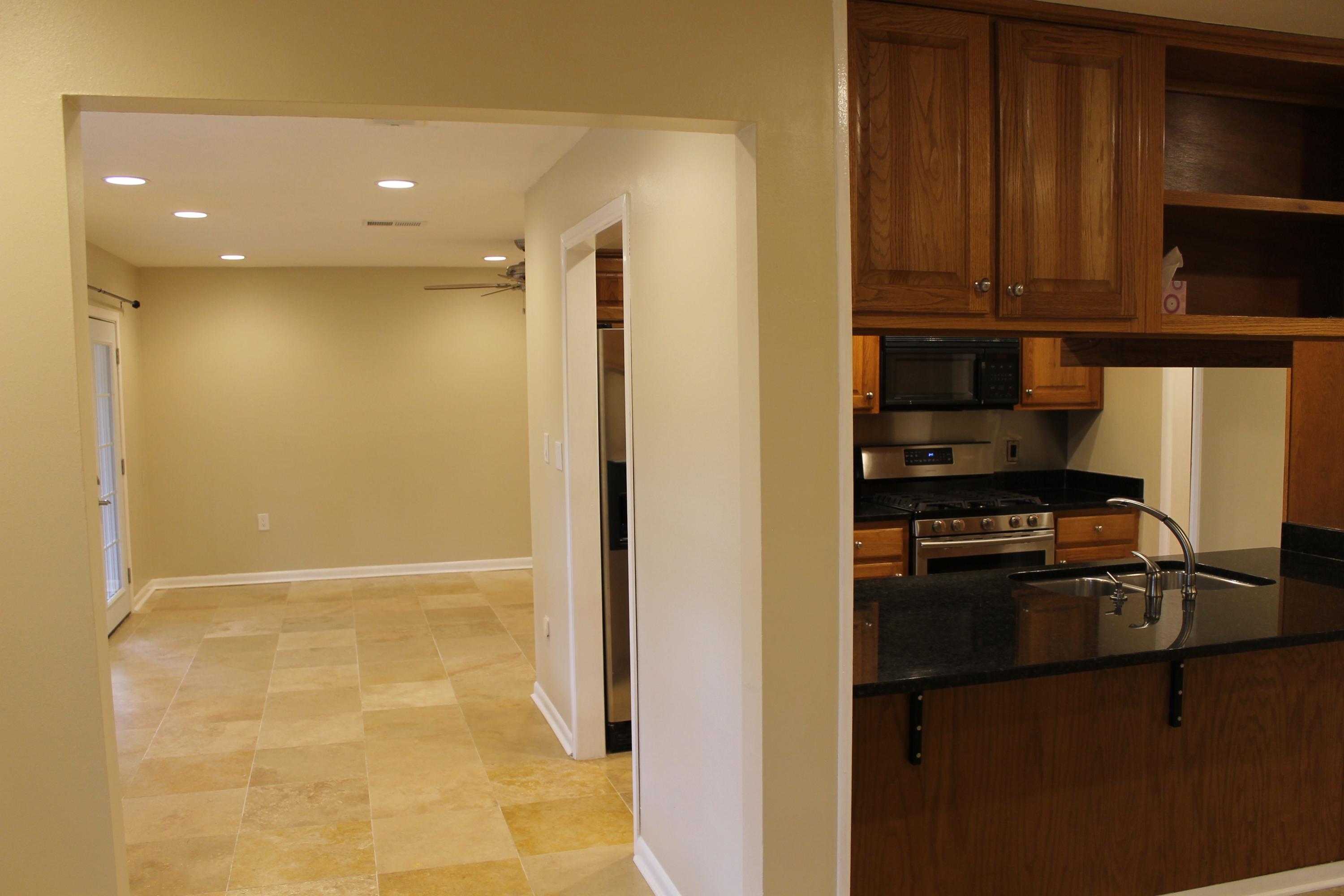 VALPARAISO PINECREST 6 - Residential Lease