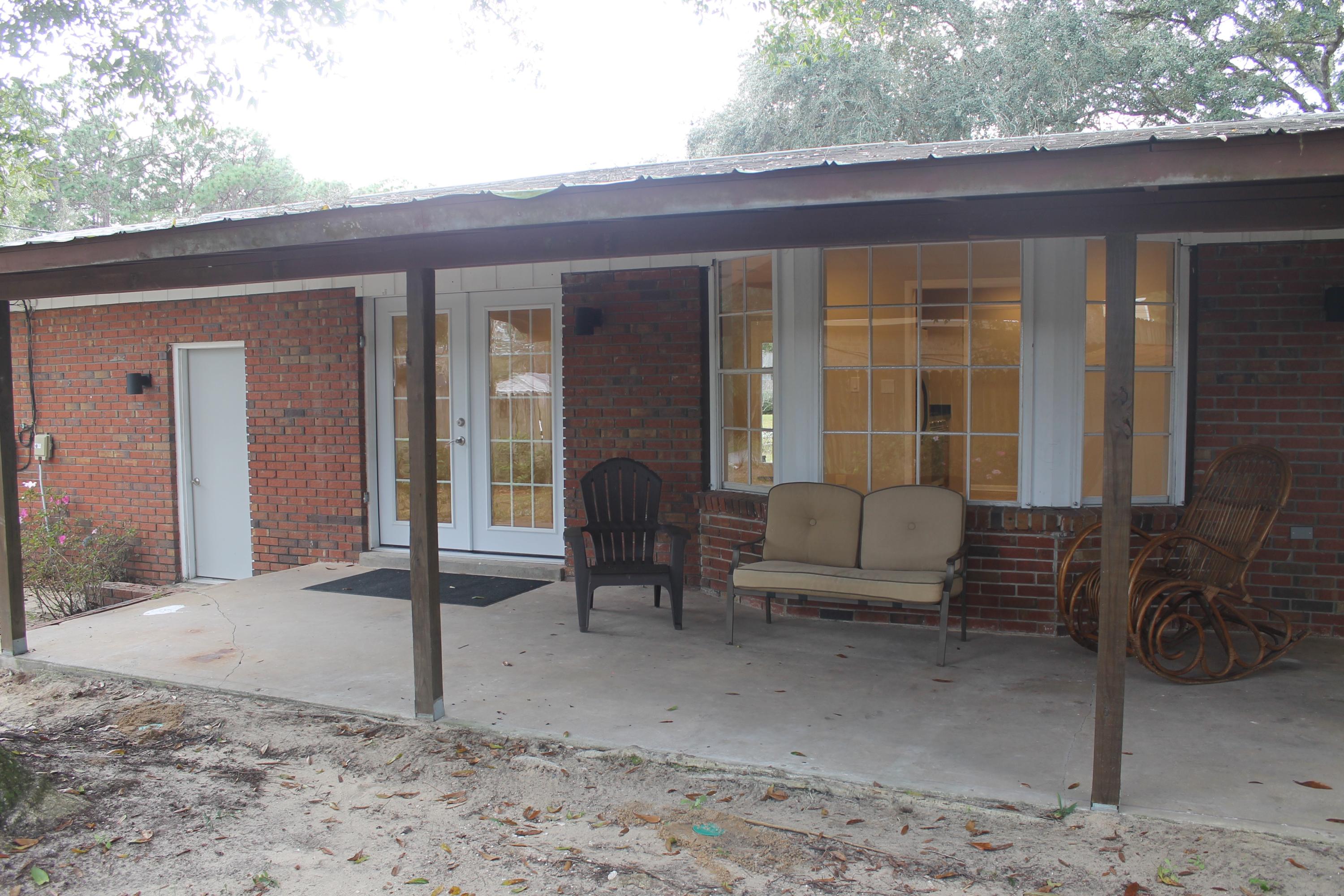 VALPARAISO PINECREST 6 - Residential Lease