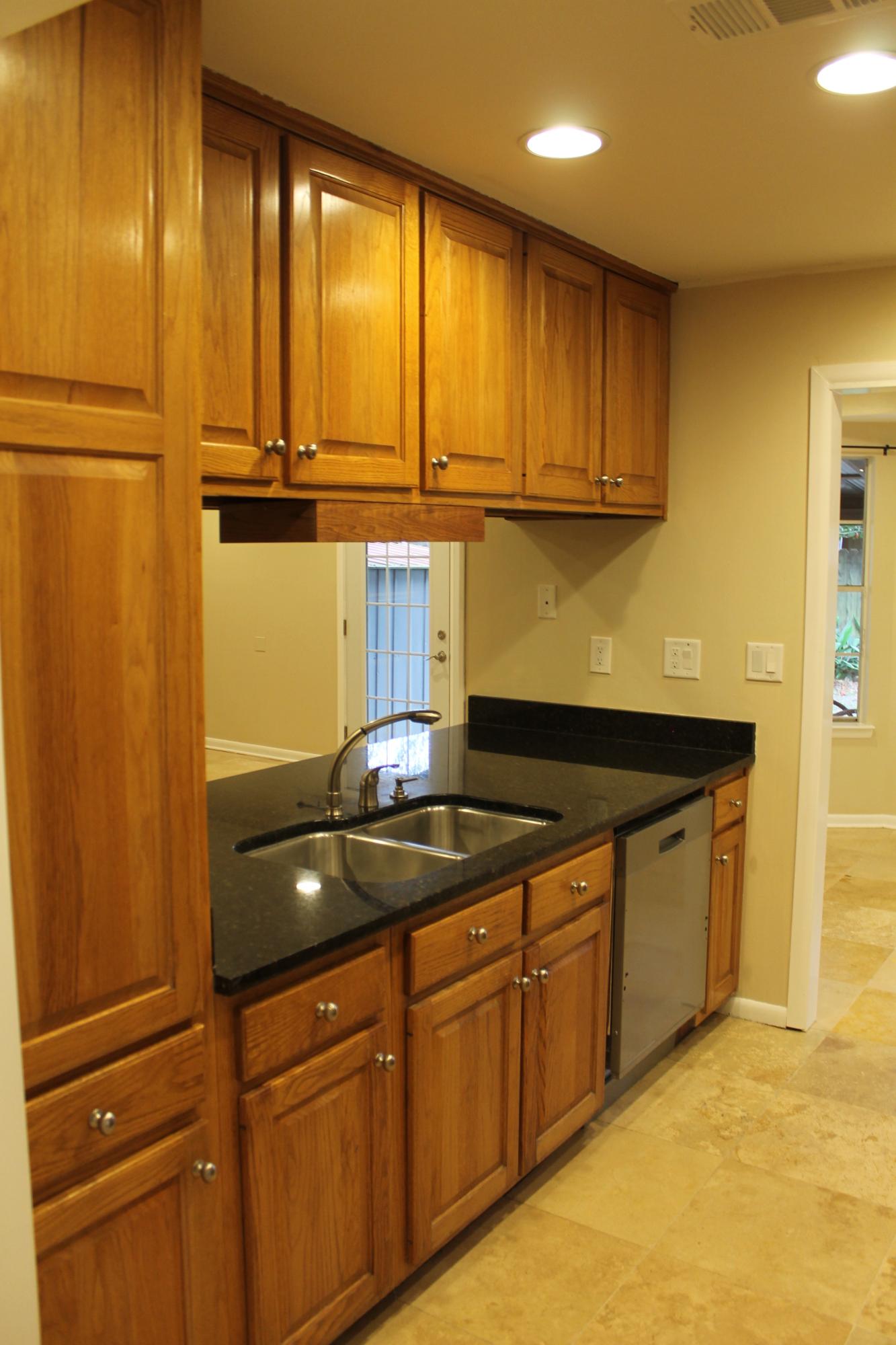 VALPARAISO PINECREST 6 - Residential Lease