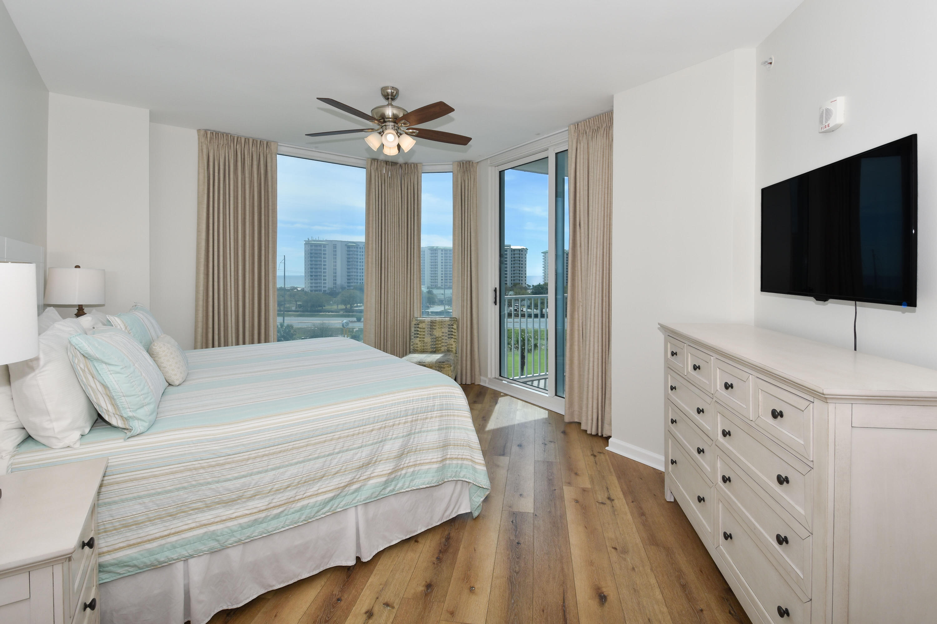 THE PALMS OF DESTIN - Residential
