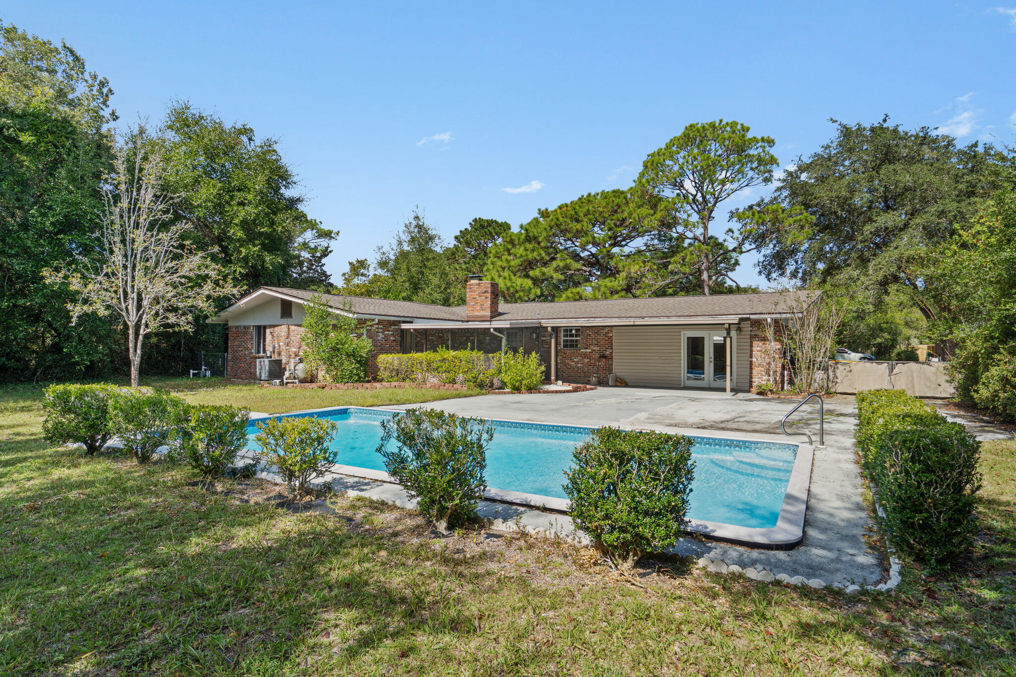 Poquito Bayou - Residential