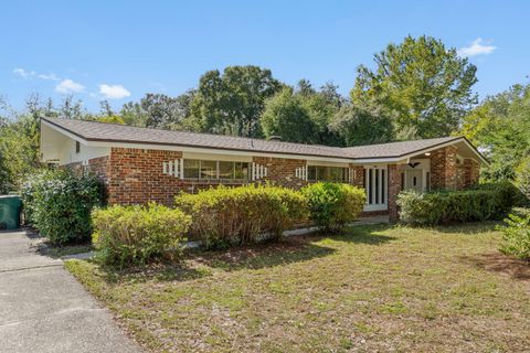 Photo of 20 Hickory Avenue, Shalimar, FL 32579 (MLS # 988331)