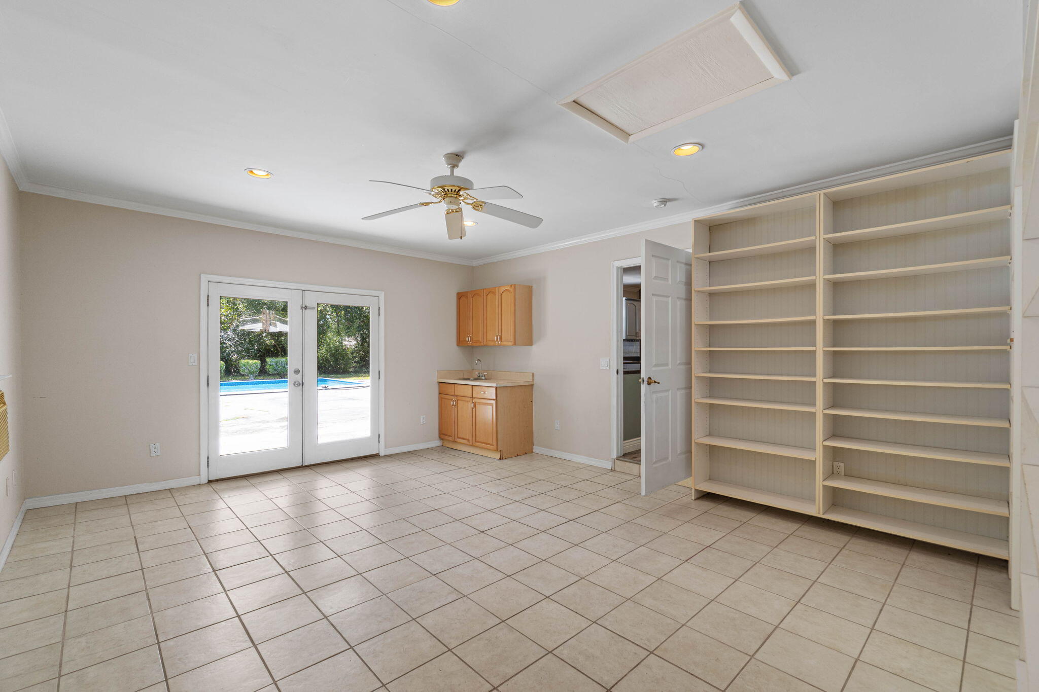 Poquito Bayou - Residential